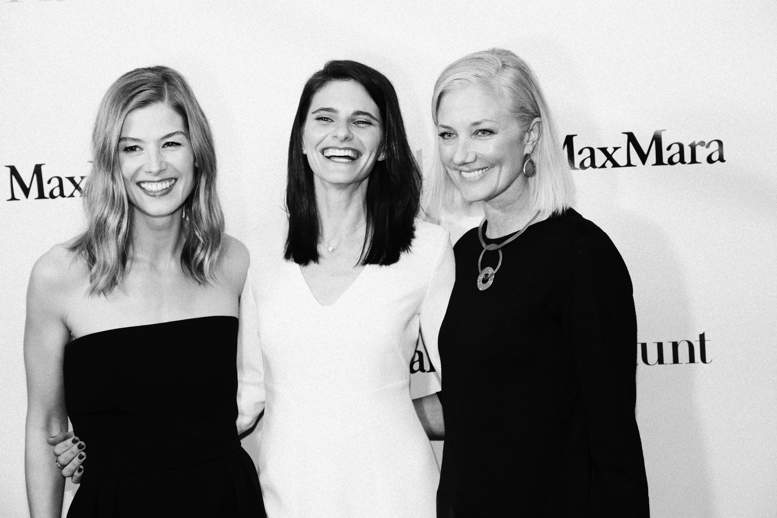  Rosamund Pike and Joely Richardson 