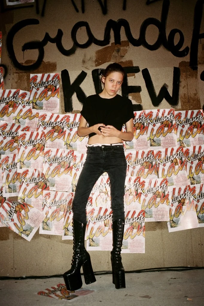 Clara Deshayes (AKA Clara 3000) wears her own t-shirt, RAG & BONE jeans, and MARC JACOBS boots. 