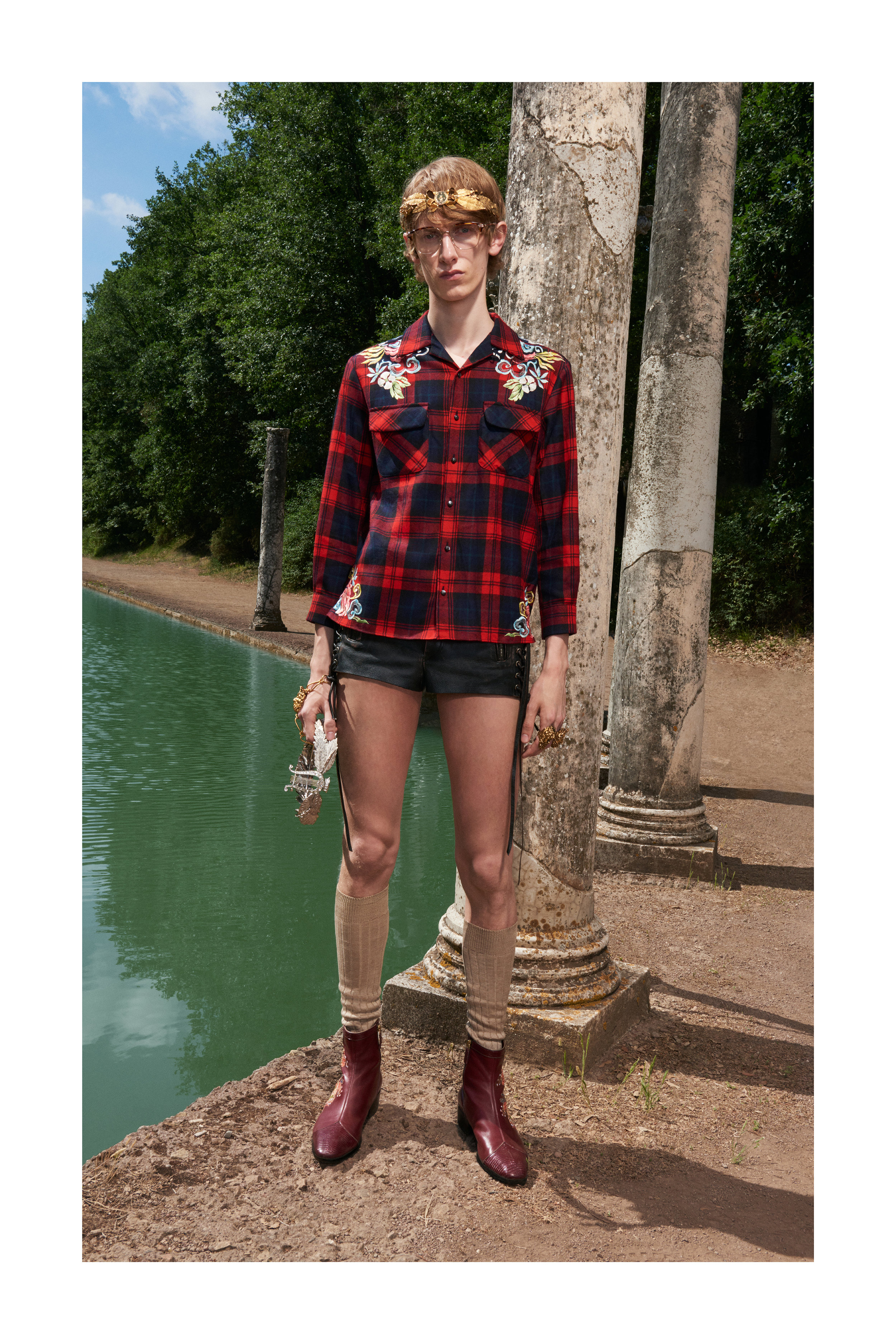 GU547_CRUISE LOOKBOOK_WHITE BORDER_2732x4098px_300 dpi_05.jpg