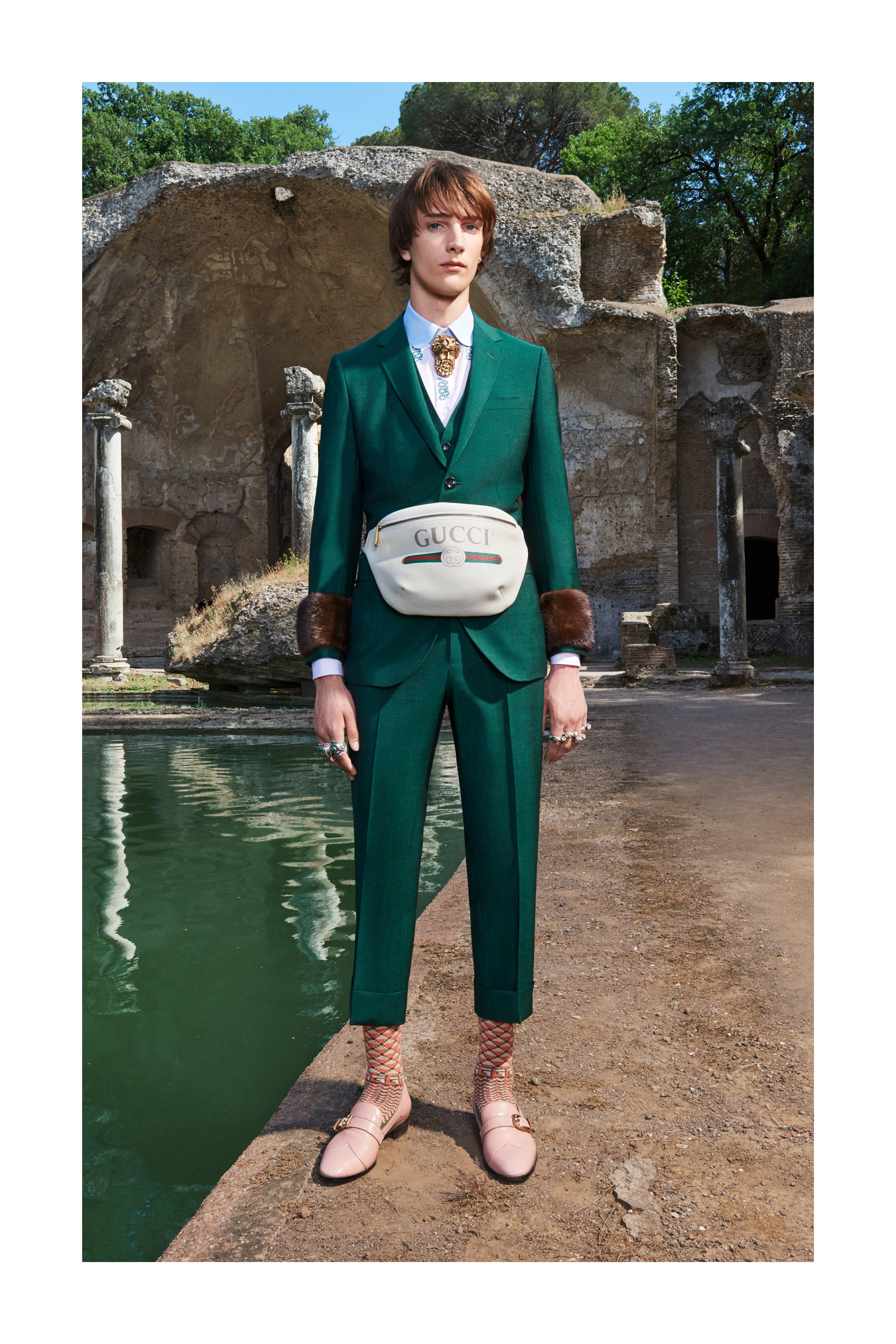 GU547_CRUISE LOOKBOOK_WHITE BORDER_2732x4098px_300 dpi_15.jpg