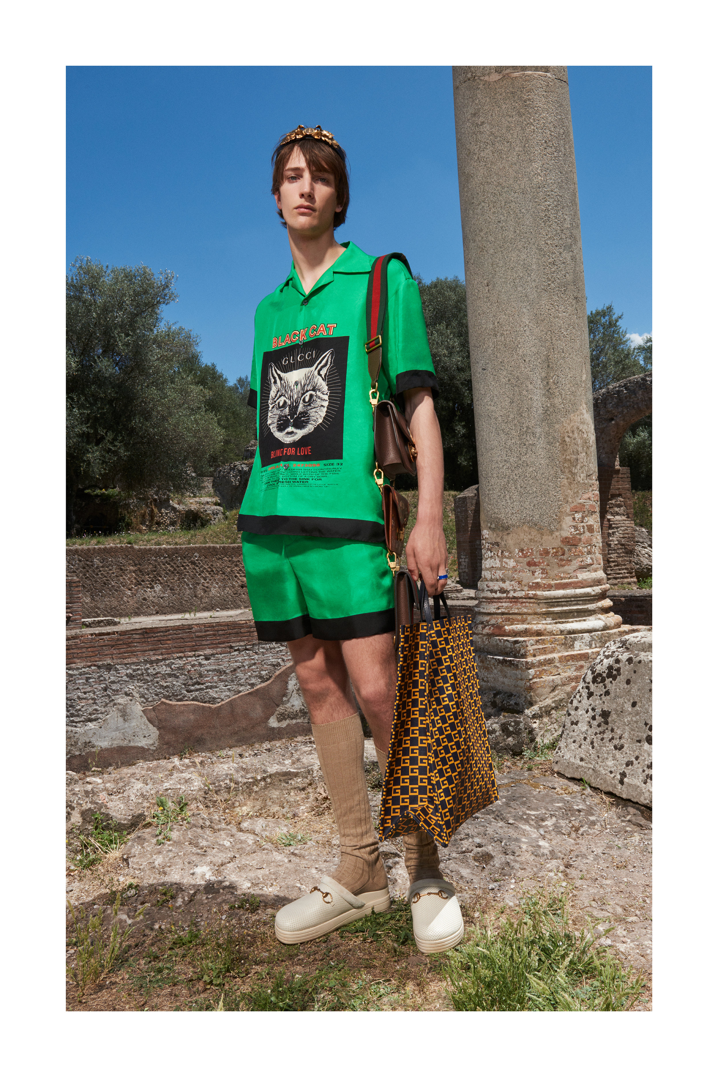 GU547_CRUISE LOOKBOOK_WHITE BORDER_2732x4098px_300 dpi_92.jpg