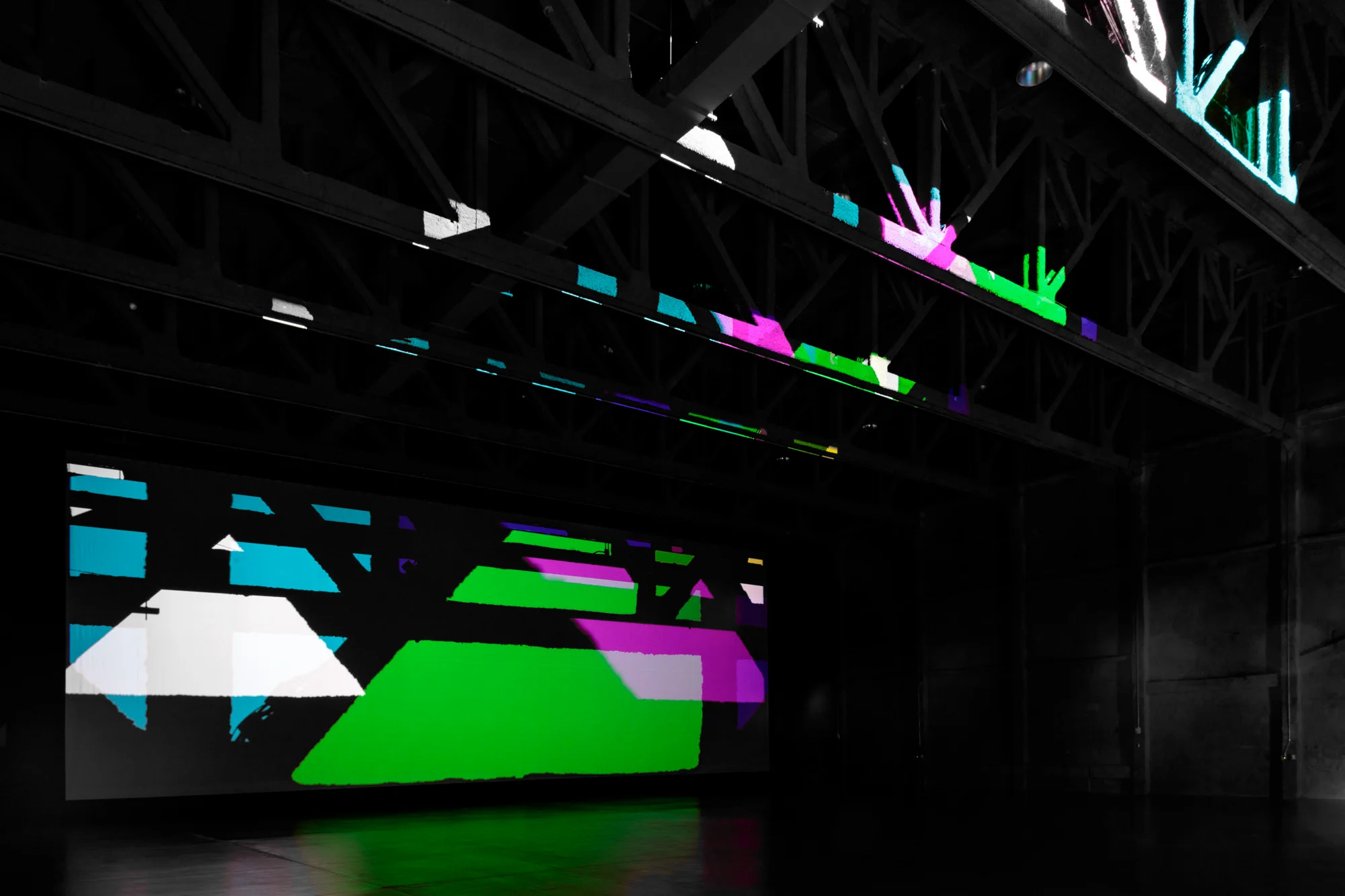OLAFUR ELIASSON. “REALITY PROJECTOR” (2018). LIGHT AND SOUND INSTALLATION. COURTESY MARCIANO ART FOUNDATION. PHOTOGRAPH BY JOSHUA WHITE / JWPICTURES.COM.