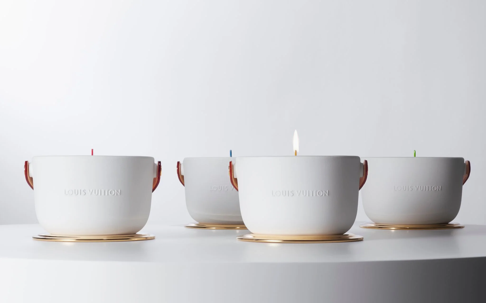 louis vuitton dehors il neige candle