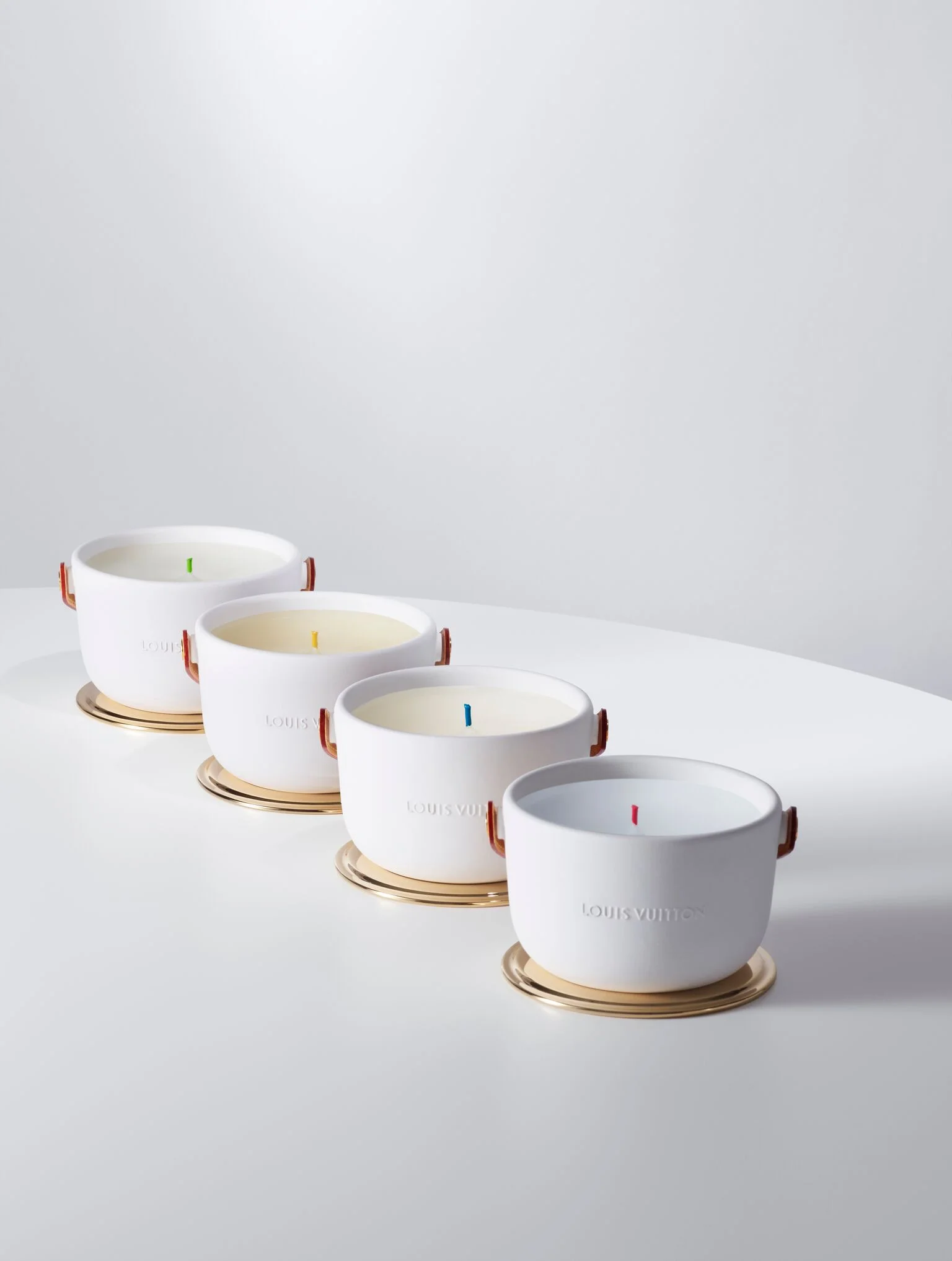 louis vuitton dehors il neige candle