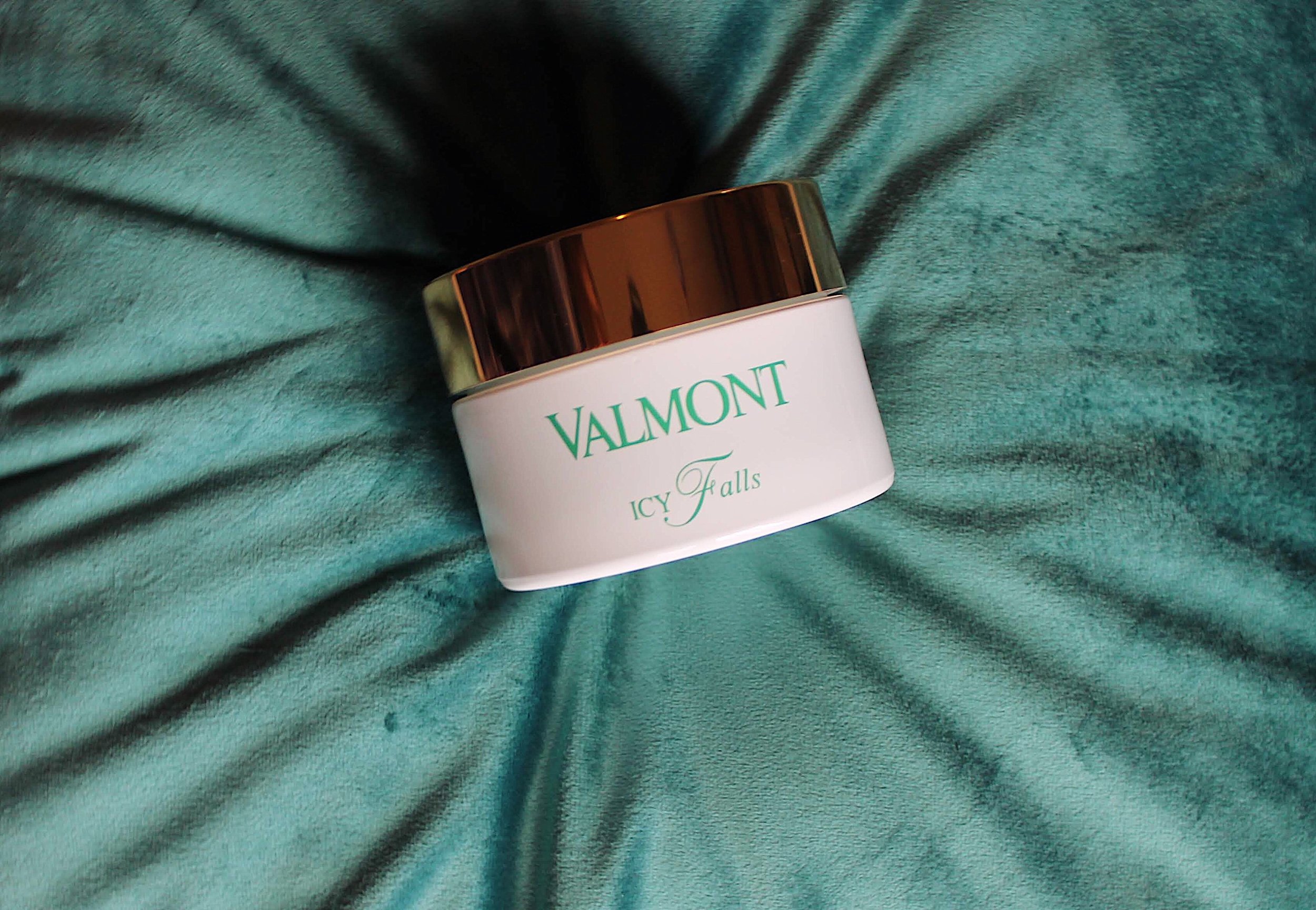 valmont cleanser
