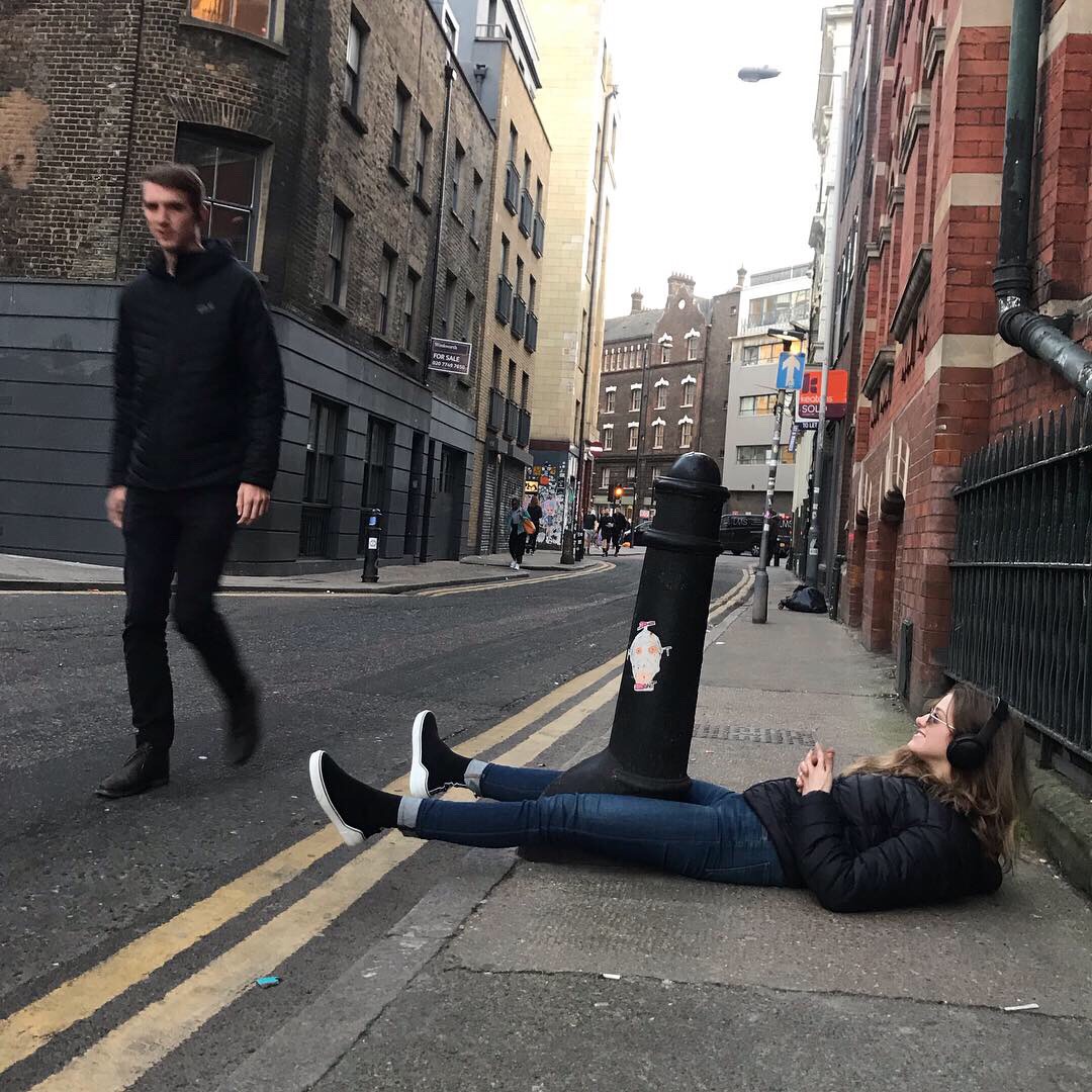 Alas, subtly saying goodbye to the streets of London. . Next stop? NYC!