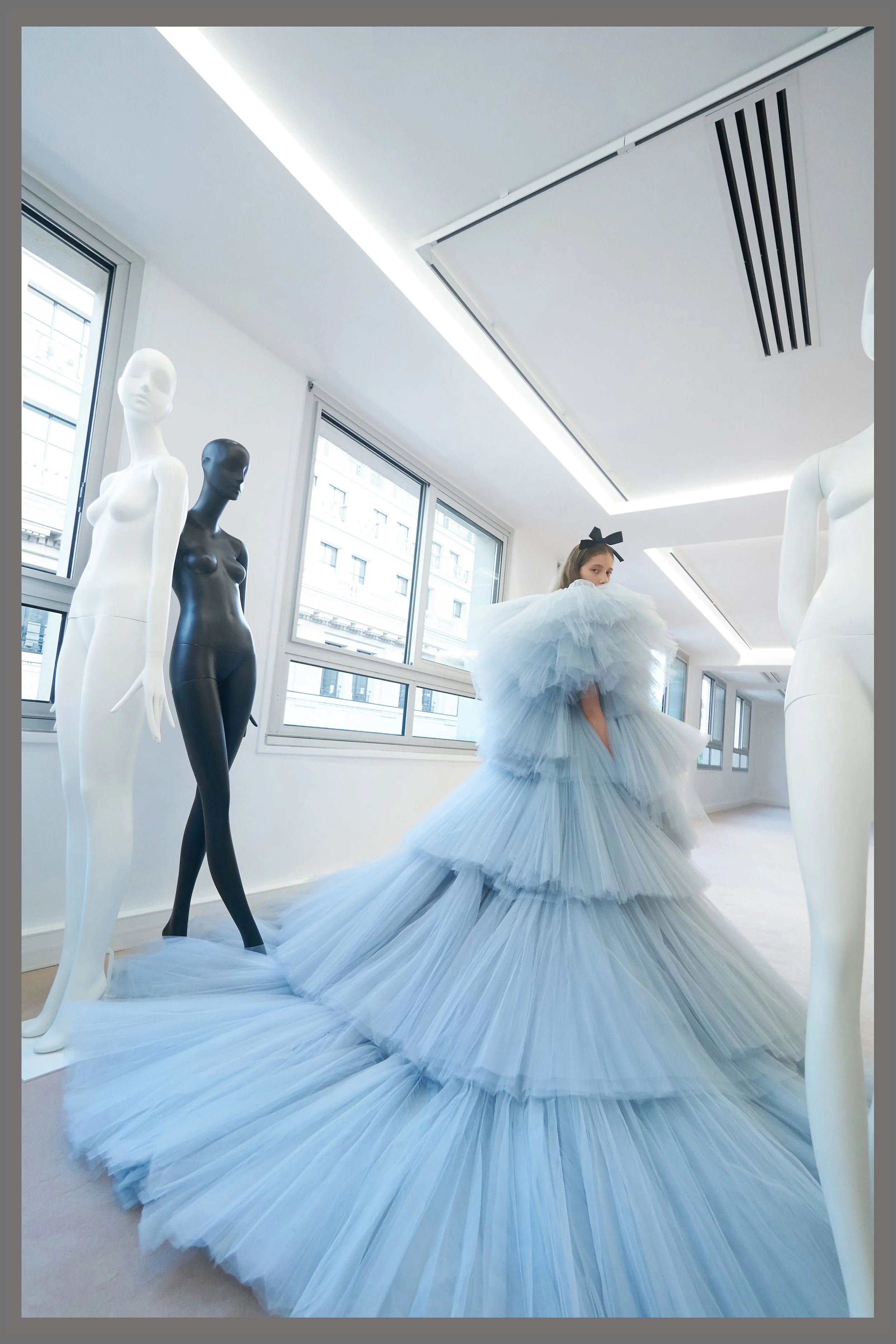 giambattista valli blue dress GIAMBATTISTA VALLI HAUTE COUTURE Autumn/Winter 2019 COLLECTION — Flaunt  Magazine