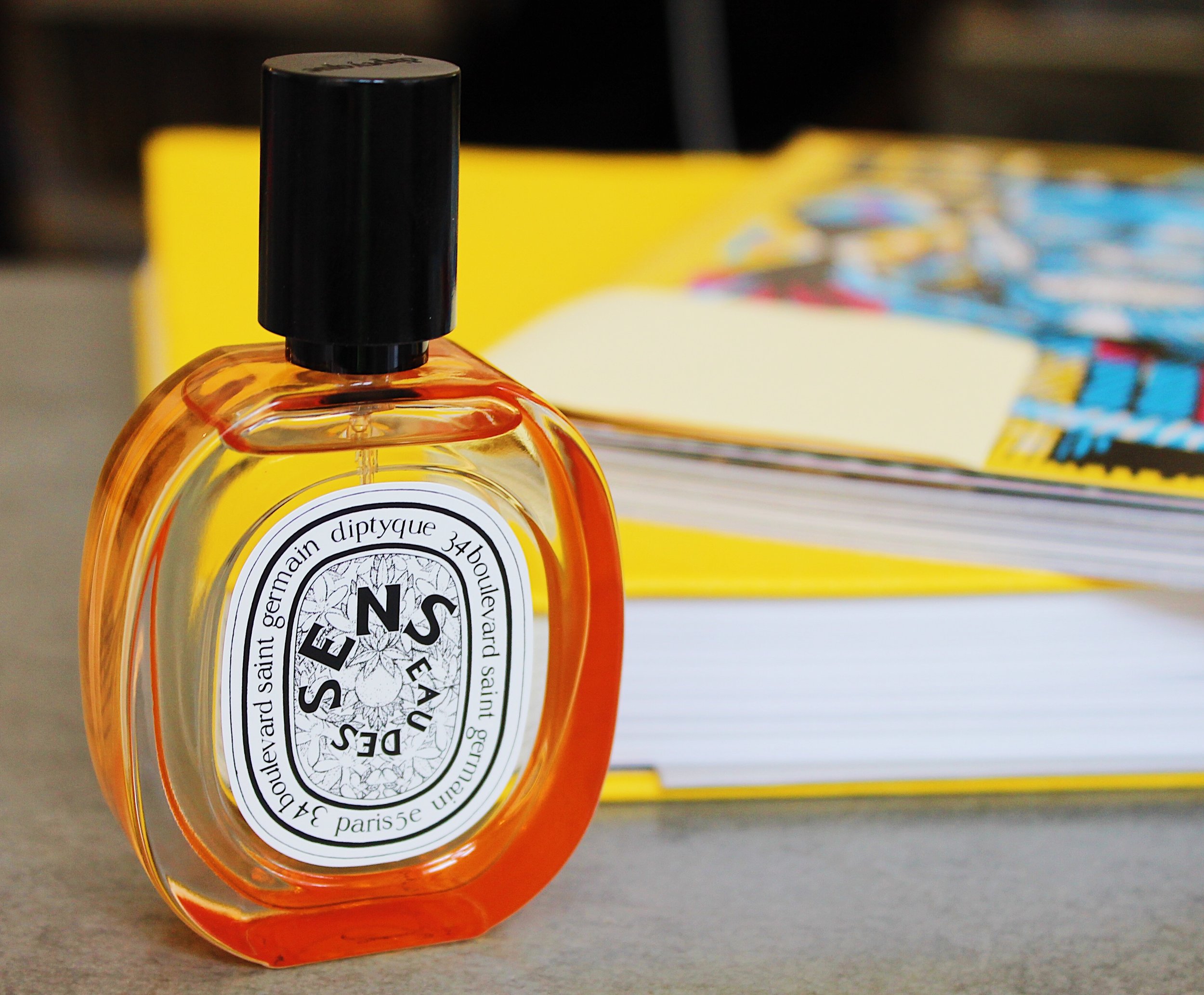 The citrus and orange blossom scent is sure to ignite a desire to dance and share the love to the whole room, the bright and floral scent though flighty and flirty will definitely intoxicates all those around you. A cold sangria and touch of South African House music is all you need to get down to the floor all night.