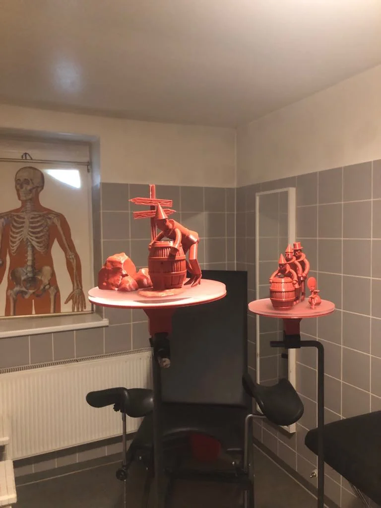 The best thing about Berlin is the creative community using unique spaces for shows, performances or exhibitions. The above is artist Wieland Schönefelder featured at an exhibition curated by Julian Jakob-Kneer in a BDSM club in Neukölln.