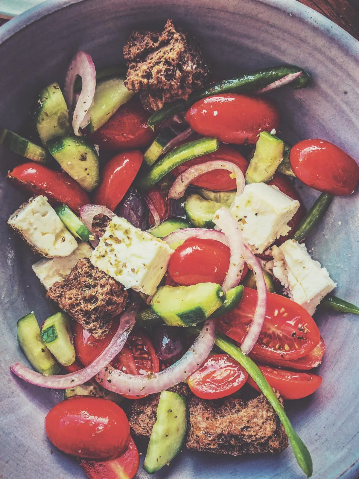 I was never a fan of people who post their food on social media but this is a magazine so that's so much better, no? Well, feta is betta.
