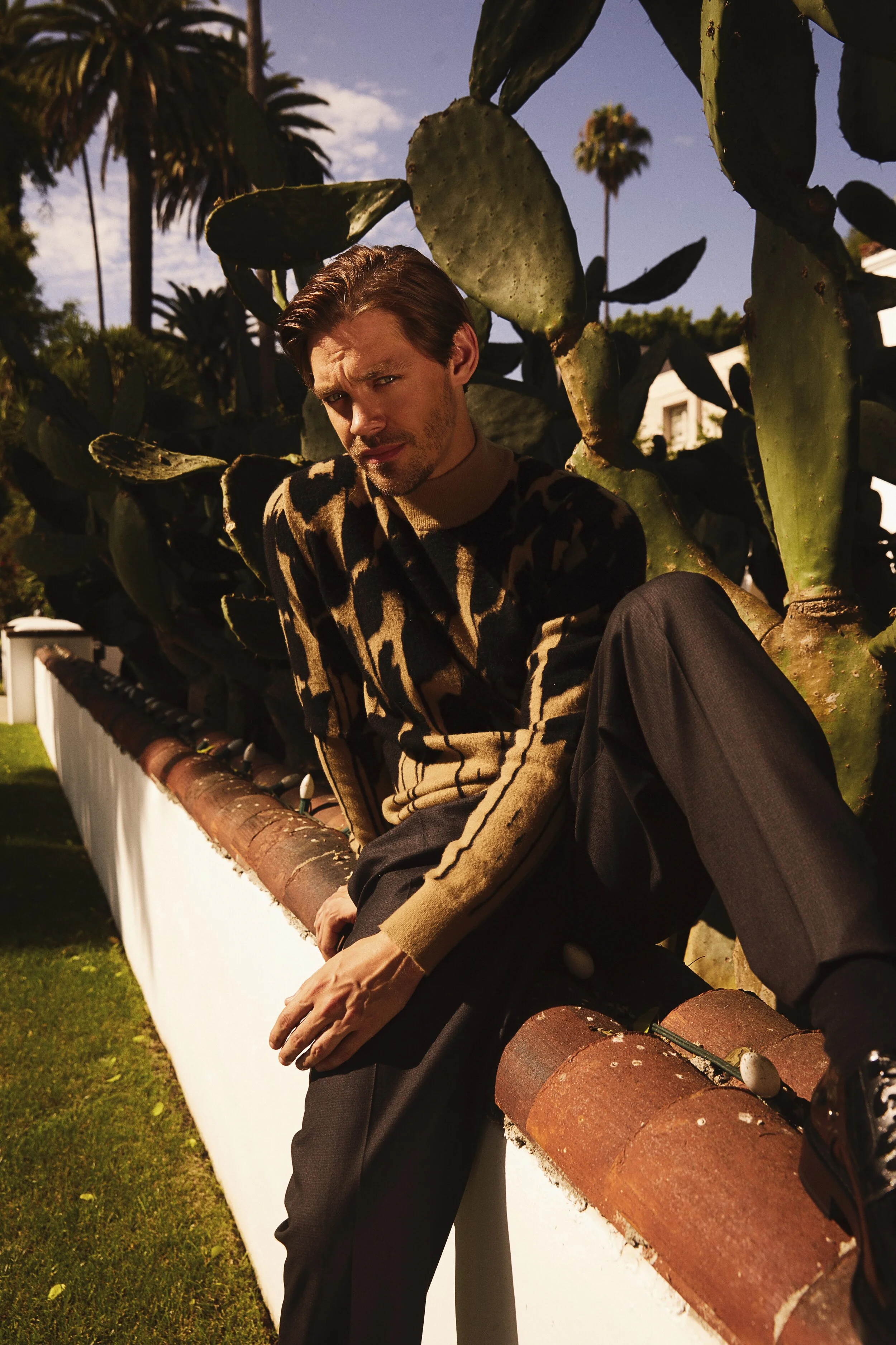DIOR MEN sweater, pants, and shoes.