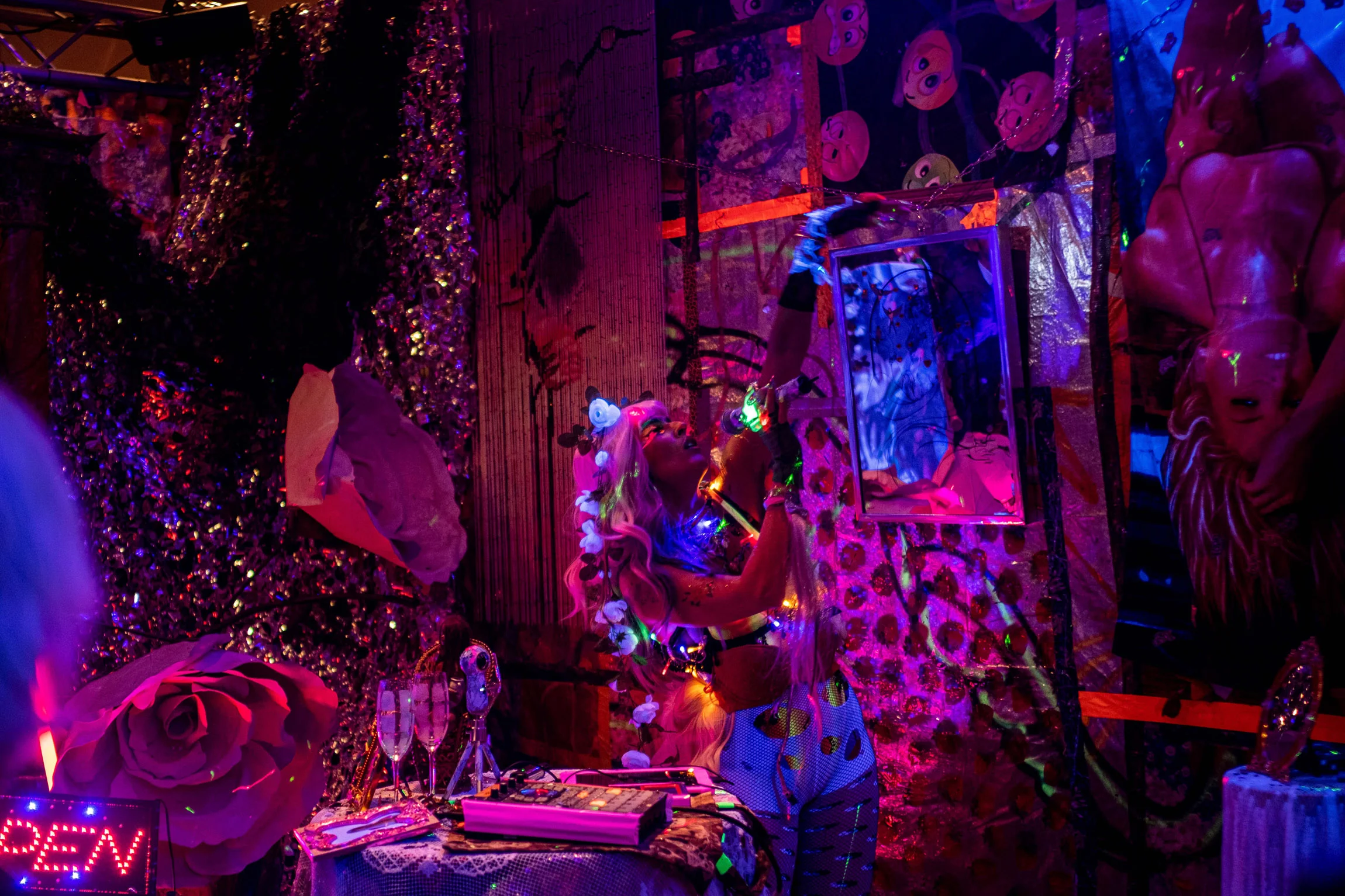 Cibelle Cavalli Bastos, Sonja Khalecallon’s Theirstories of the Retro-Future GoGo Show , 2019, performance, Congress Graz, photo: Mathias Völzke