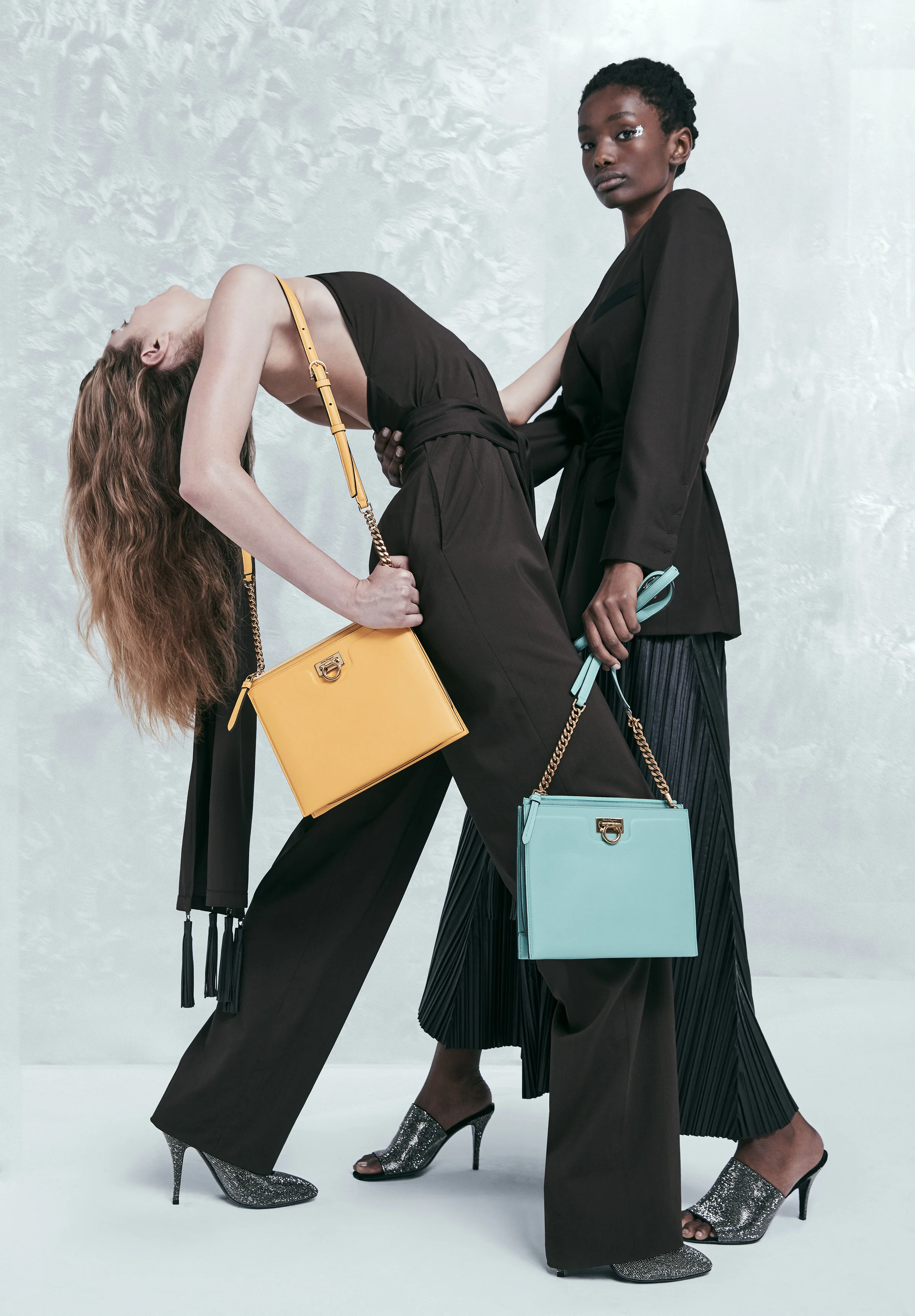 【Salvatore Ferragamo】デザインキャミソール PF23 Campaign | Ferragamo US