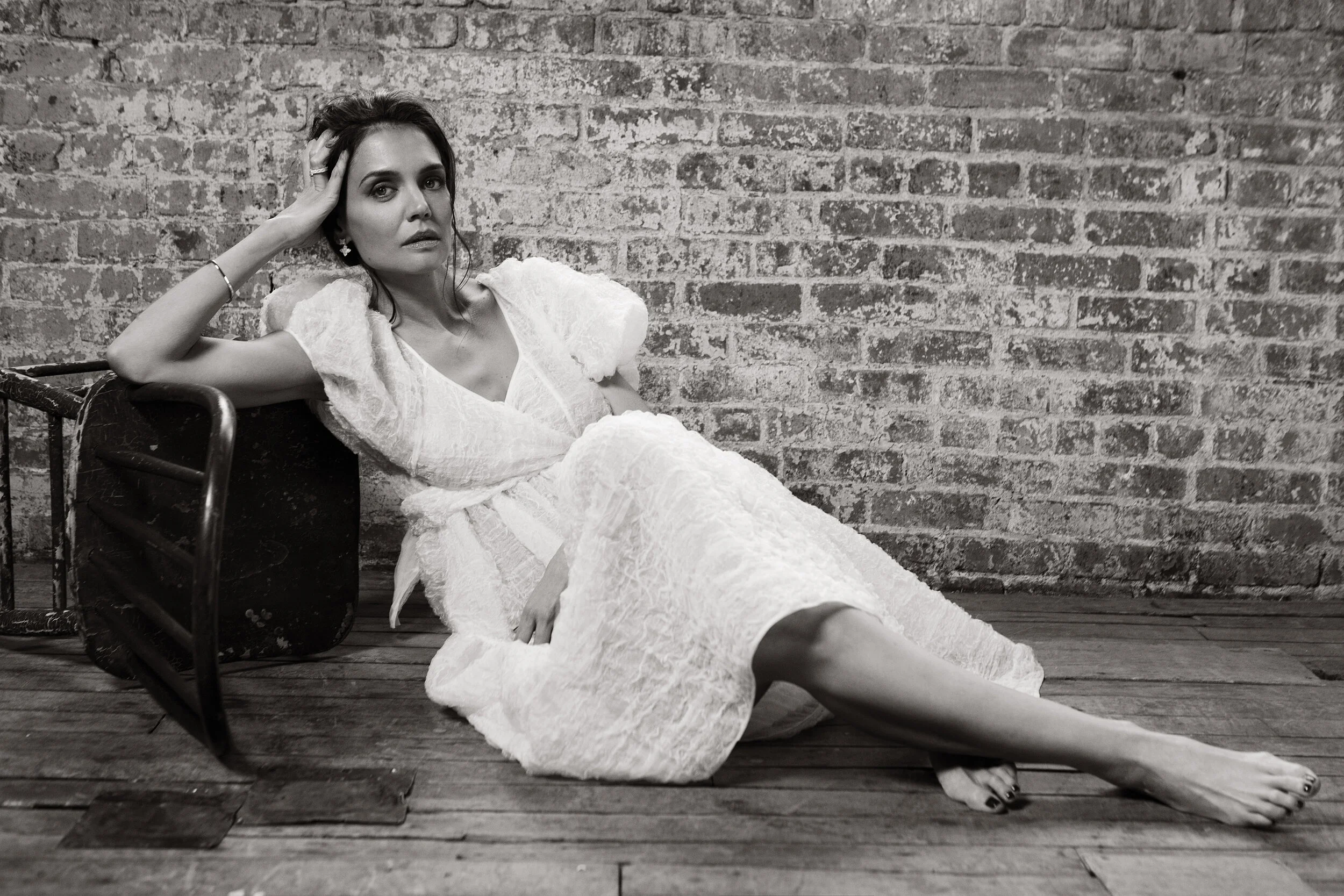 Katie Holmes | You're Saying You'd Like To Borrow A Cup Of Sugar? Here,  Have Two, image size:2500x1667