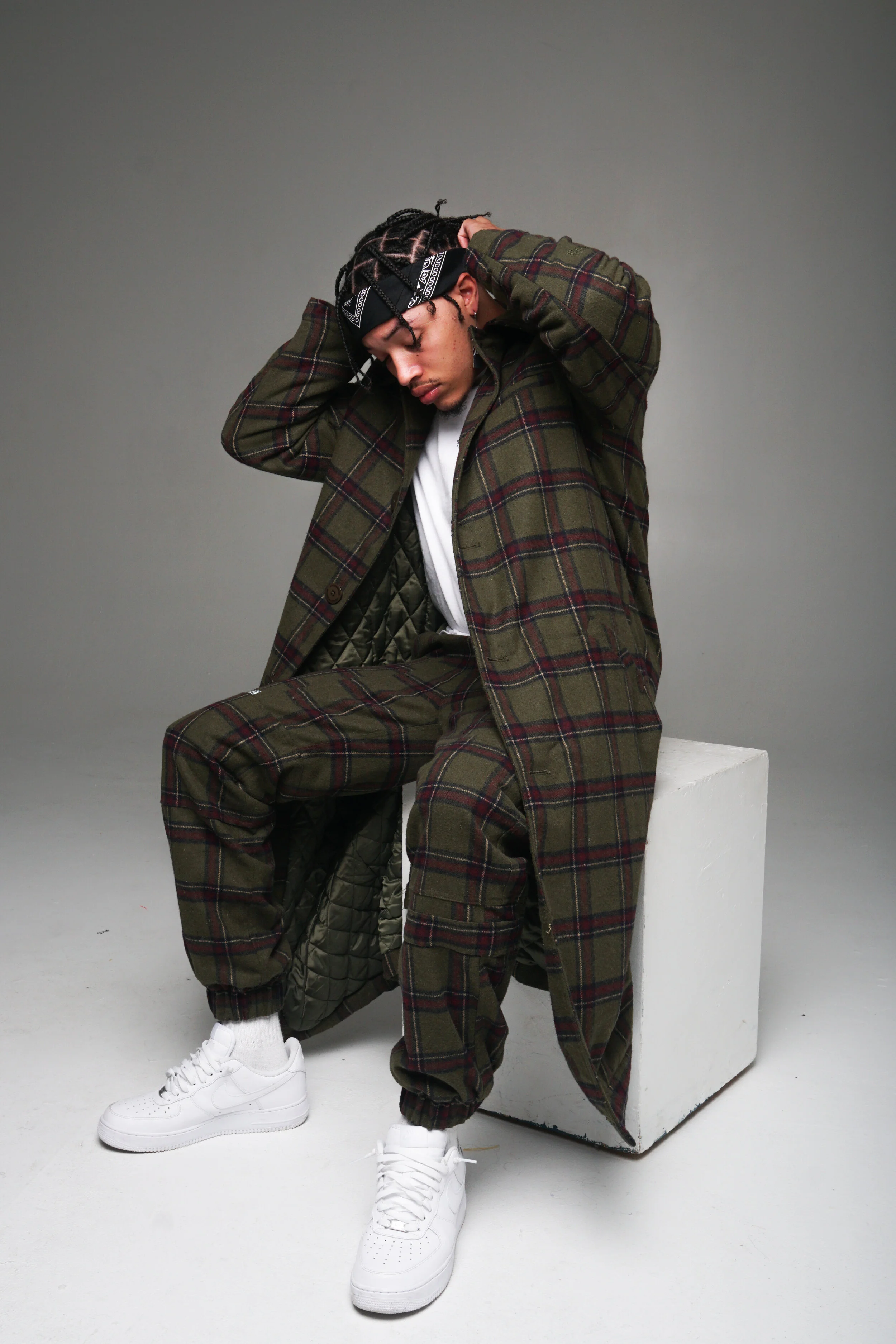 Lonr Unleashes Land Of Nothing Real Debut Ep Flaunt Magazine