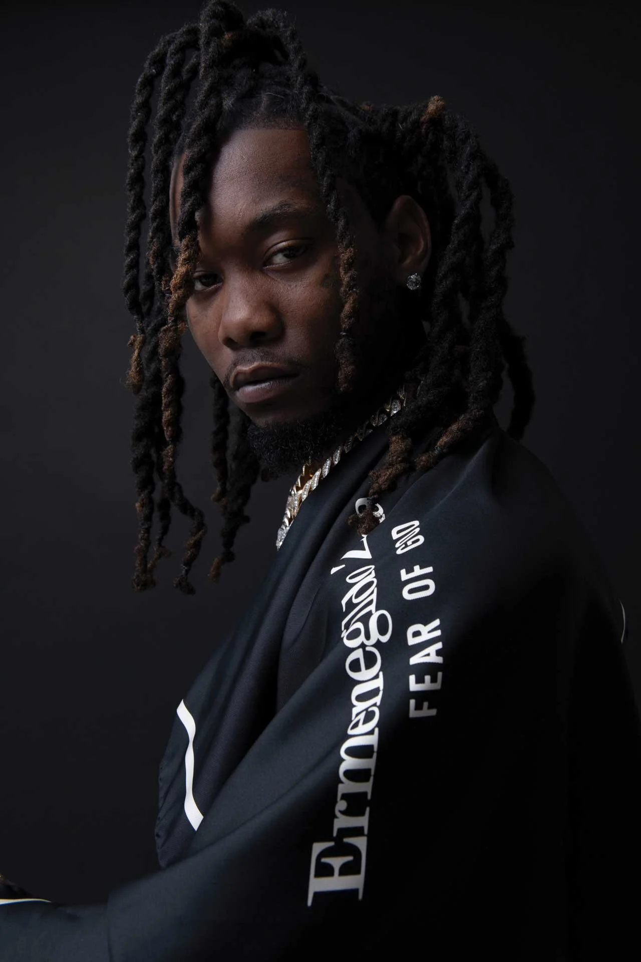  Offset wears  FEAR OF GOD EXCLUSIVELY FOR ERMENEGILDO ZEGNA  and talent’s own Chrome Hearts jewelry. 