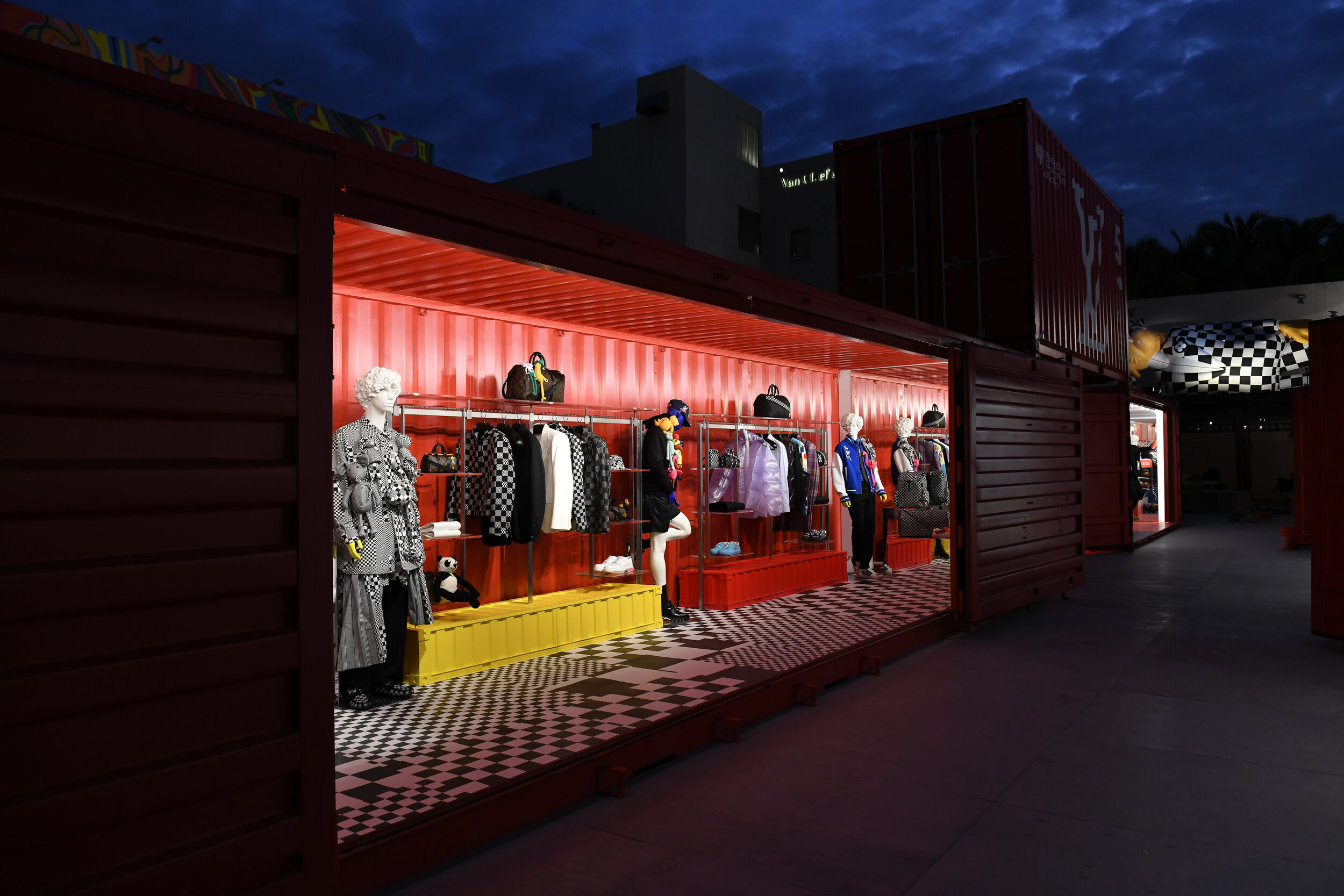 Louis Vuitton Opens LV2 Temporary Residency in SoHo – WWD