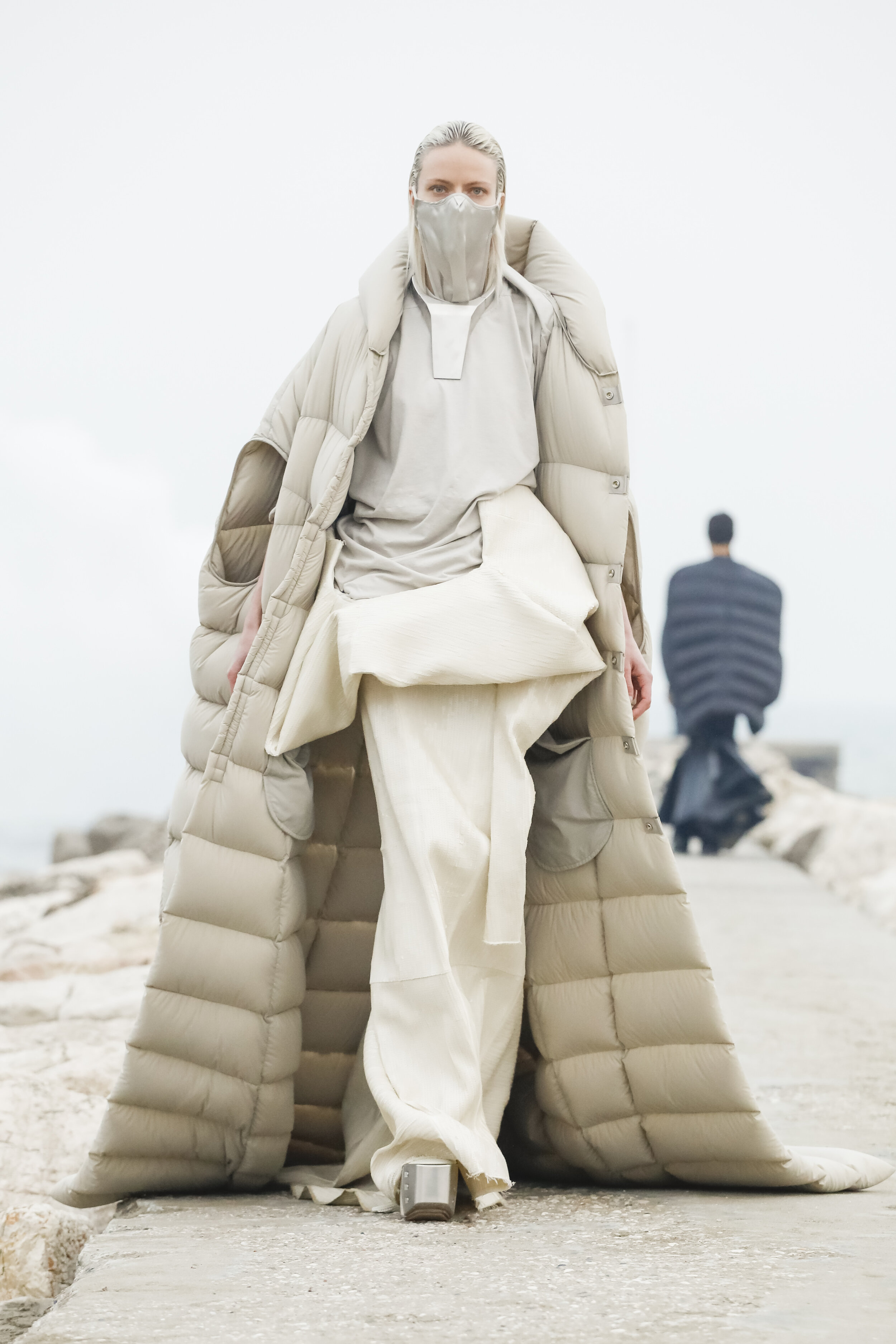 【美品】Rick Owens ダブルコート 21FW 定価27.5万　ドレラ RICK OWENS | WOMEN'S FW21 GETHSEMANE SHOW