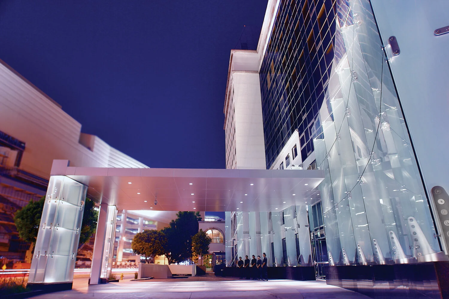 SOFITELFLAUNTHotel Exterior Porte Cocher Night.jpg