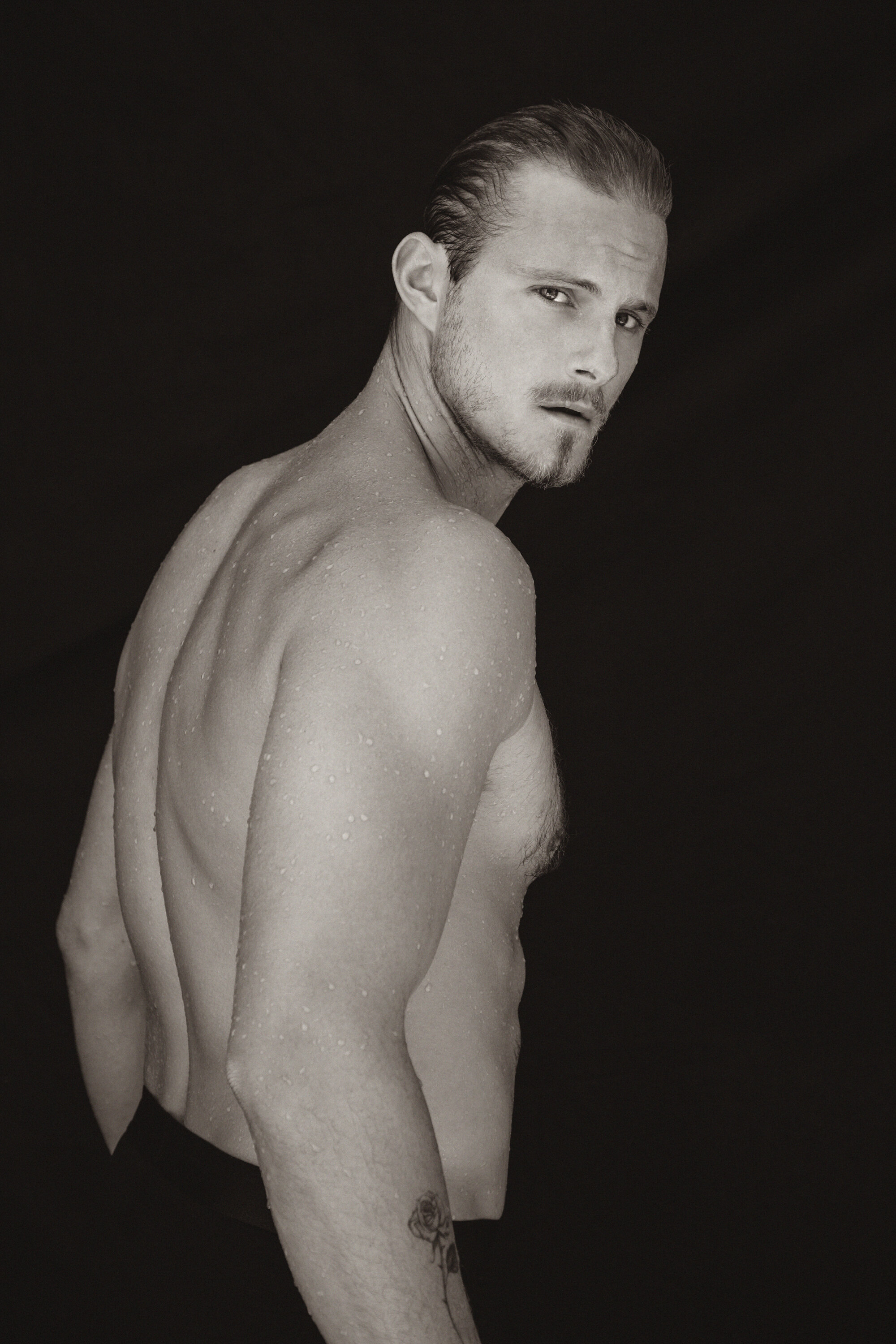 Vikings' actor Alexander Ludwig gets his game on