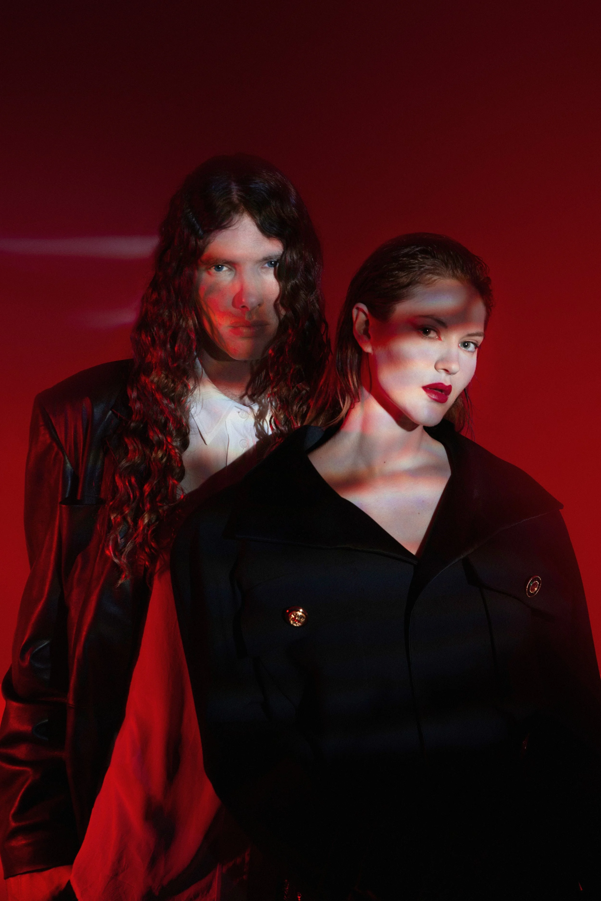 Bruises | New Single "La Javanaise"