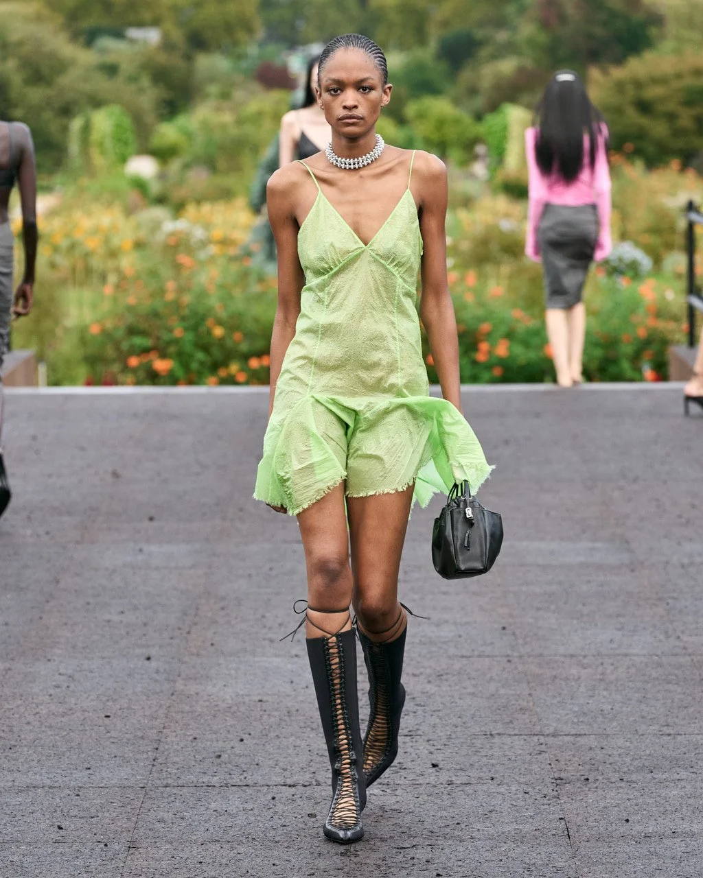 Givenchy SS23 LOOK 16.jpg