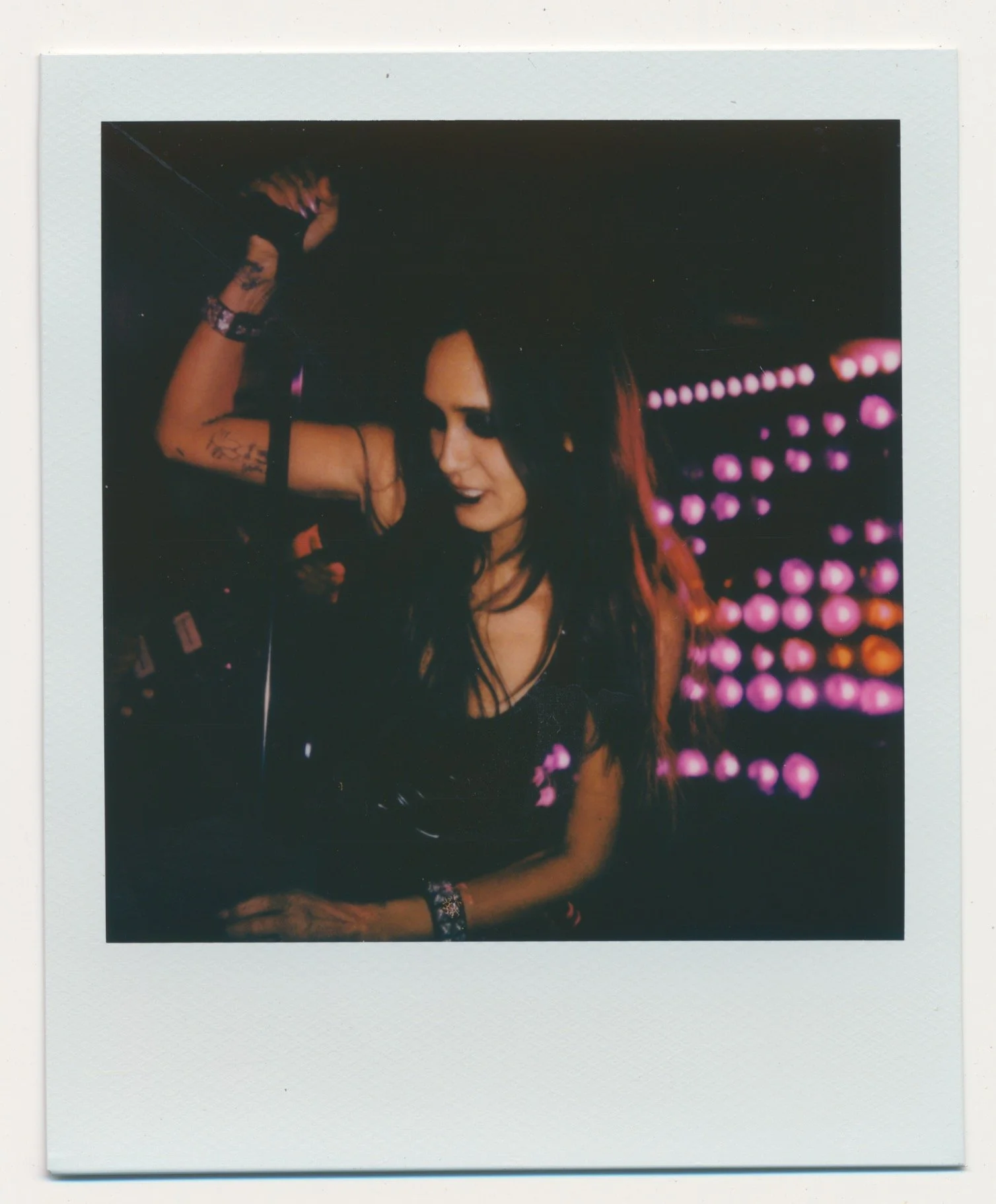 Jesse Jo Stark | Sells Out Legendary Brooklyn Venue, Baby’s All Right