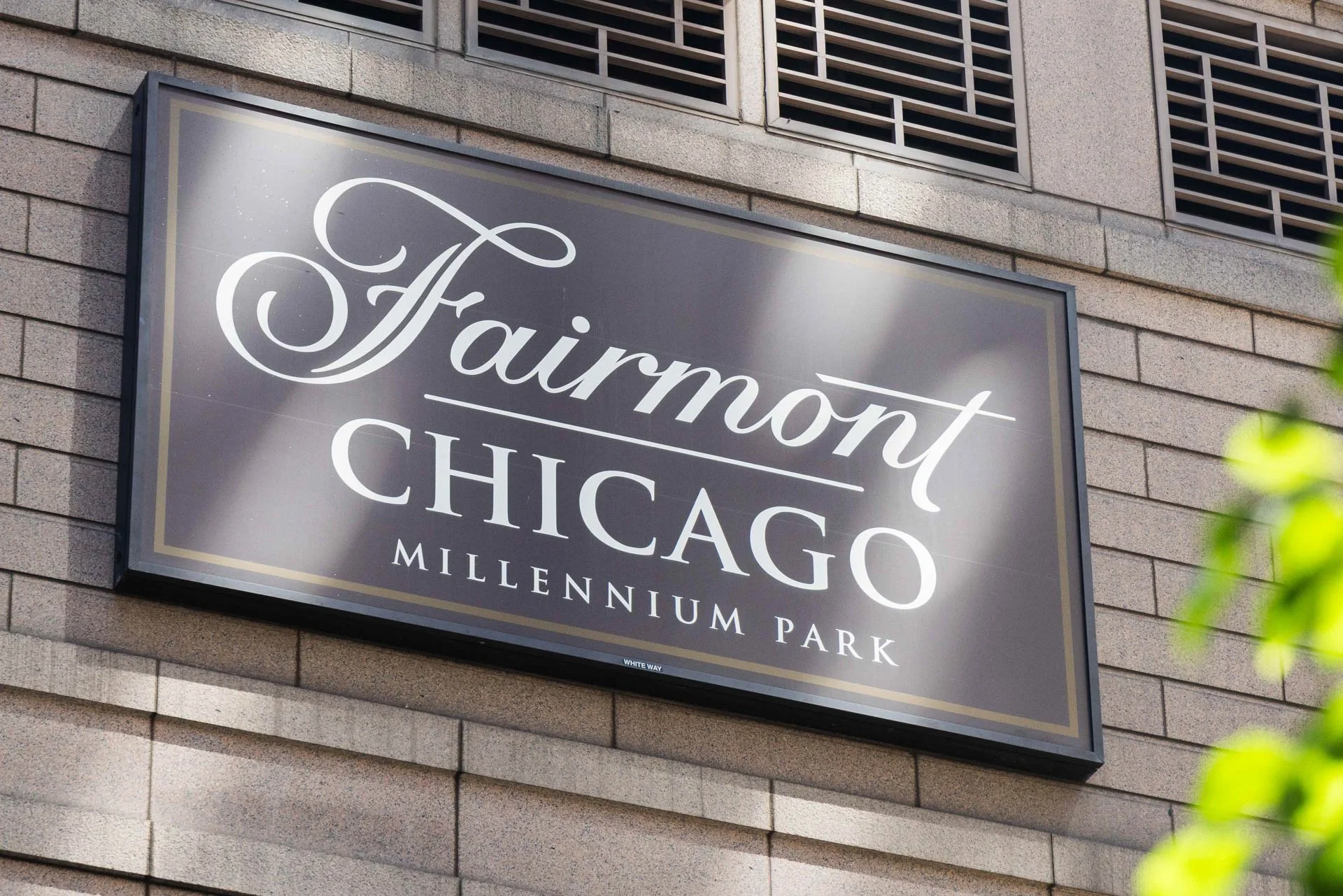 2025-07-28_Fairmont Chicago-Exterior_Signage_1102.jpg