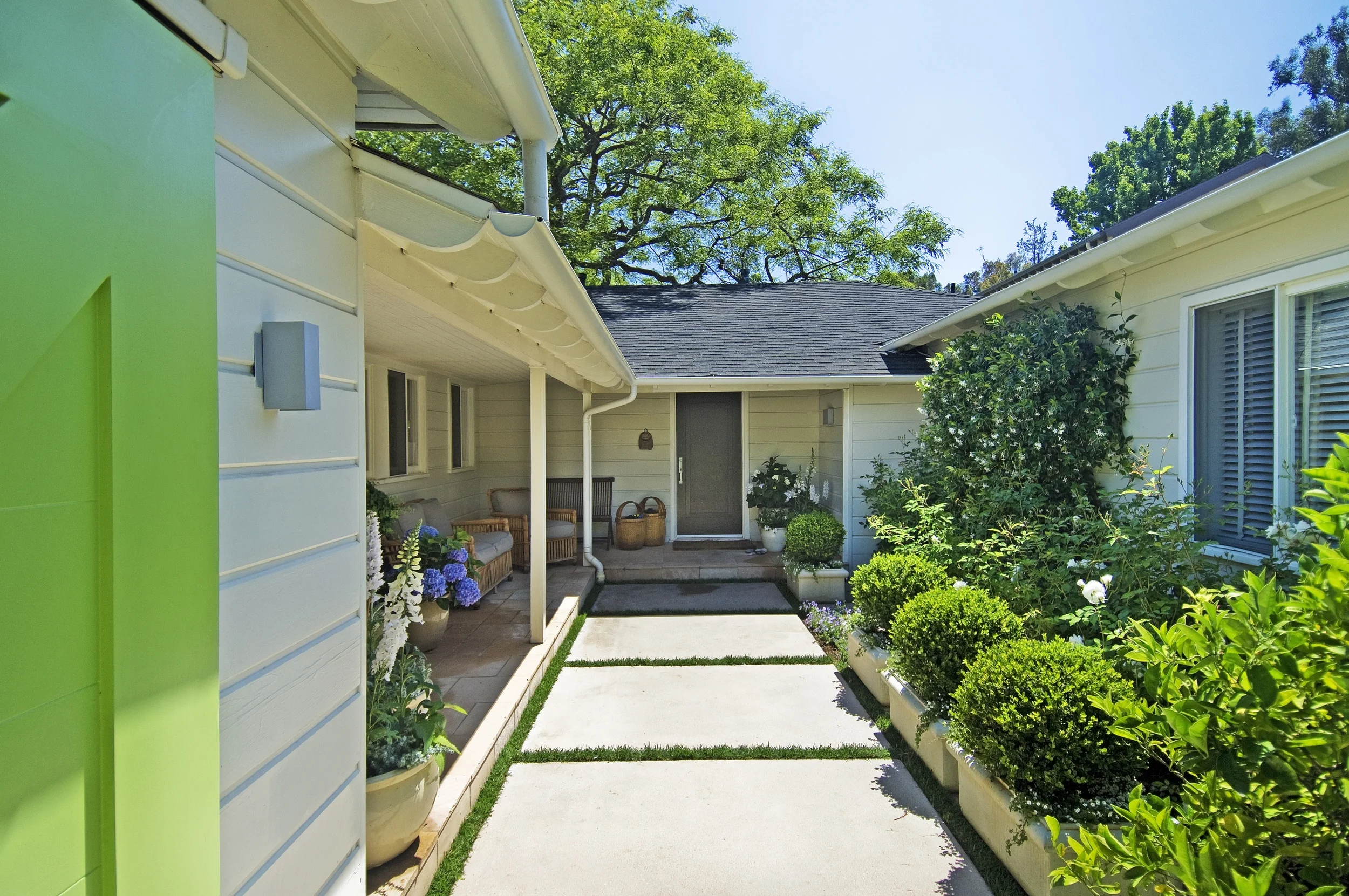 westgate:rp: front entry .jpg