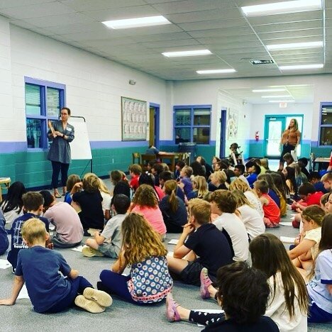 Accept and embrace your body&rsquo;s messages. ⬆️ This is me last week, reading to a group of 2nd graders about responding to hunger and fullness cues.  We are all born knowing how to listen to our body&rsquo;s internal cues, and I shared with them t