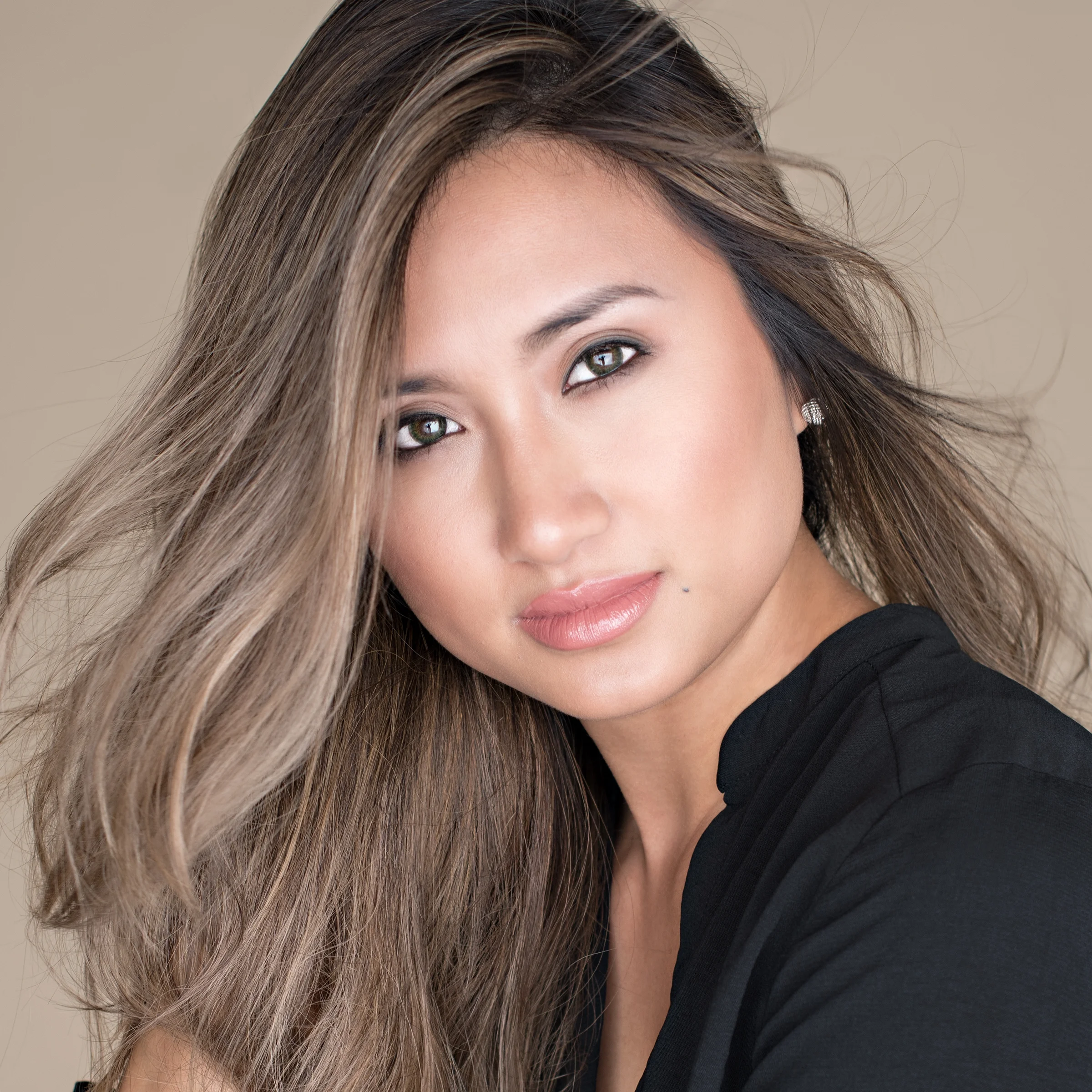 Lisa Nguyen Perez - Main Artist l tn88@aol.com