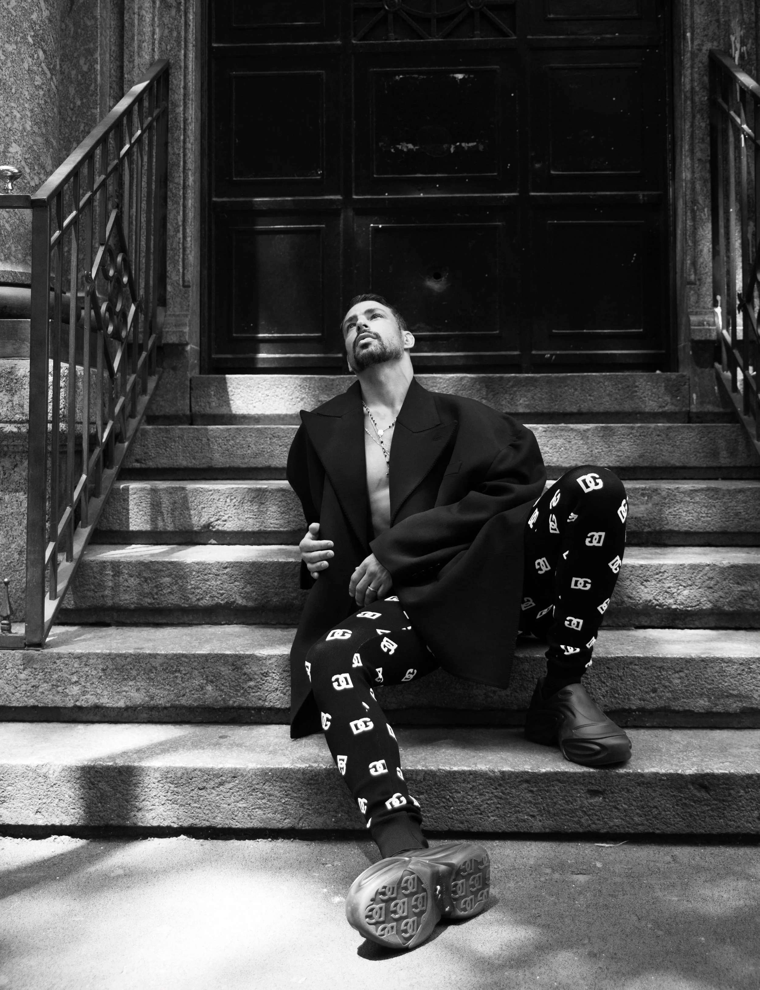 L'OFFICIEL_CAUÃ_REYMOND_08_1004.jpg