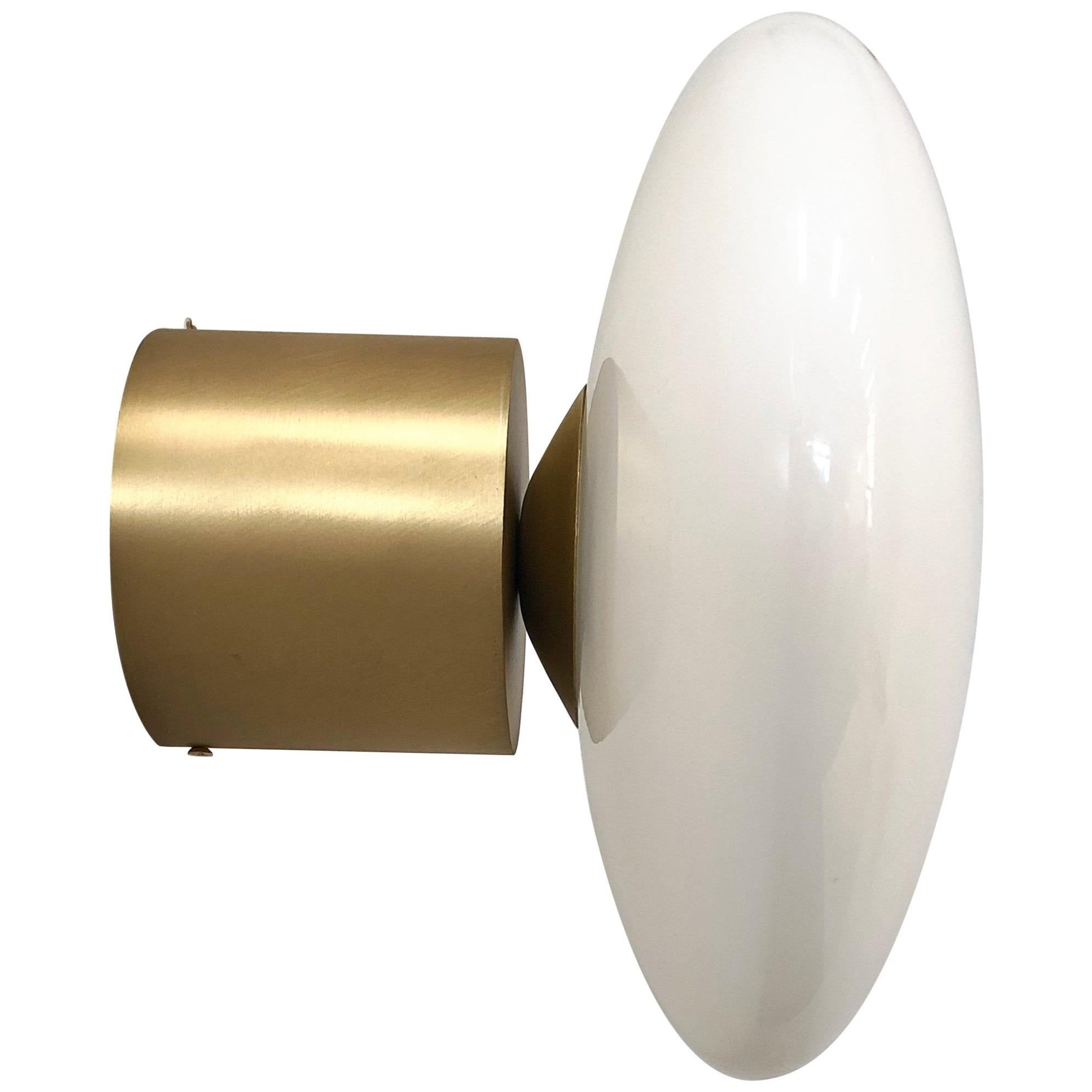 c748+white.jpg