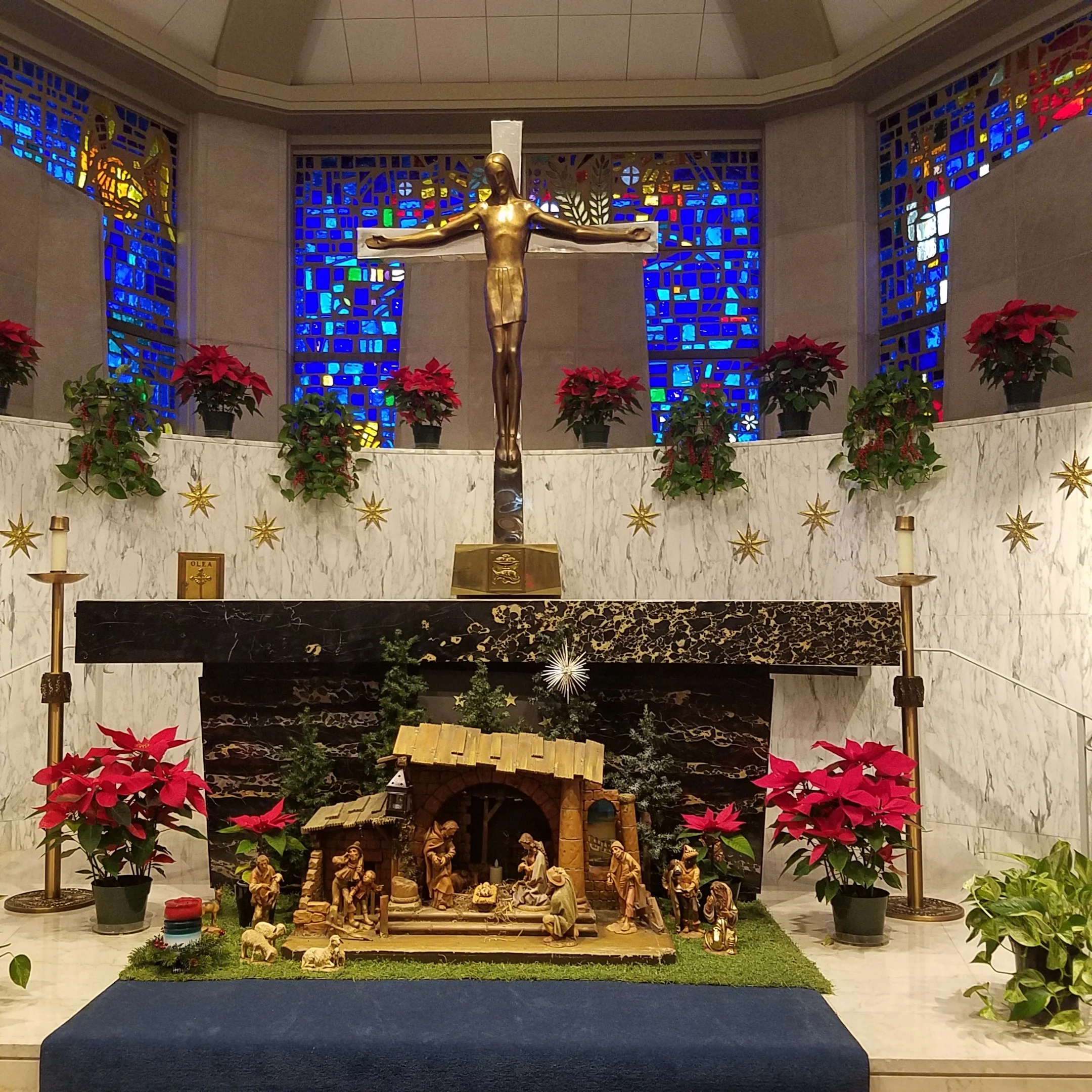 amigos-de-jesus-retreat-altar-2018-12-28.jpg