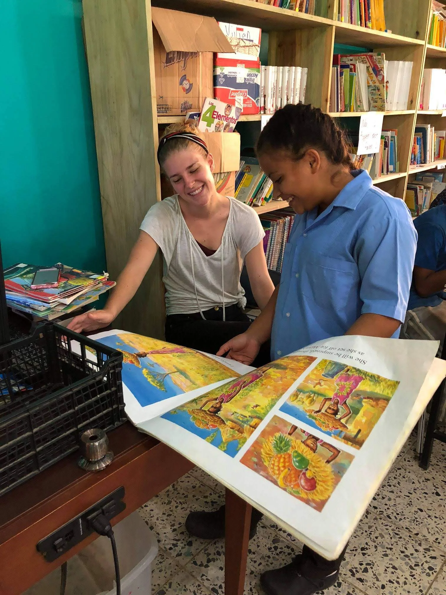 amigos-de-jesus-rachel-reading.jpg