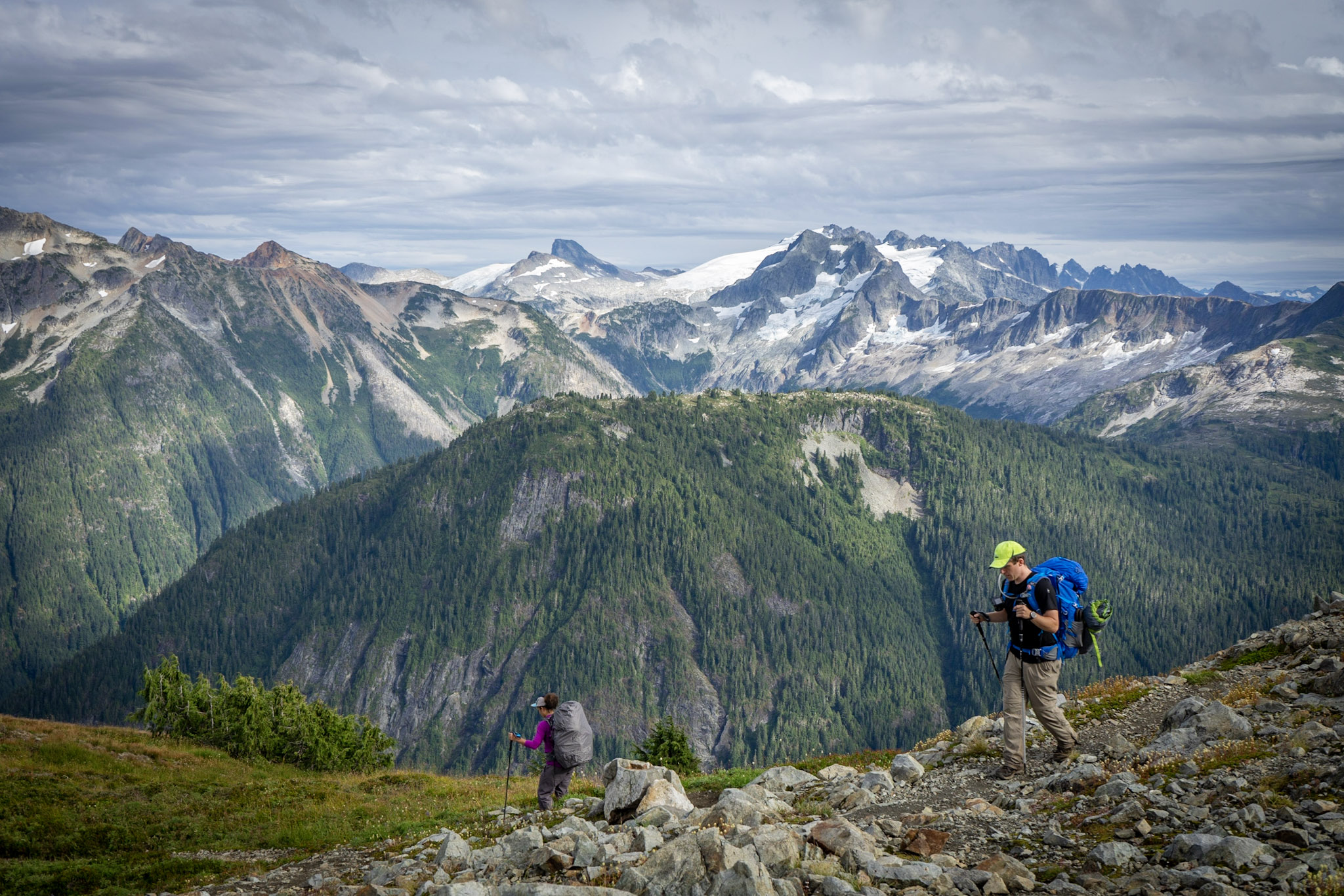 best backpacking trips in the north cascades