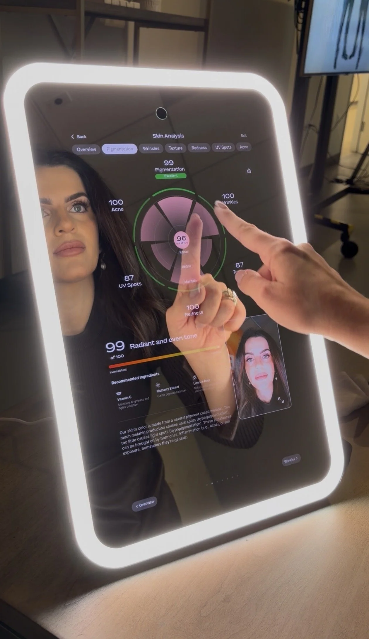 Getting Hands-On with the SWAN Beauty AI Mirror: The Future of Your Vanity