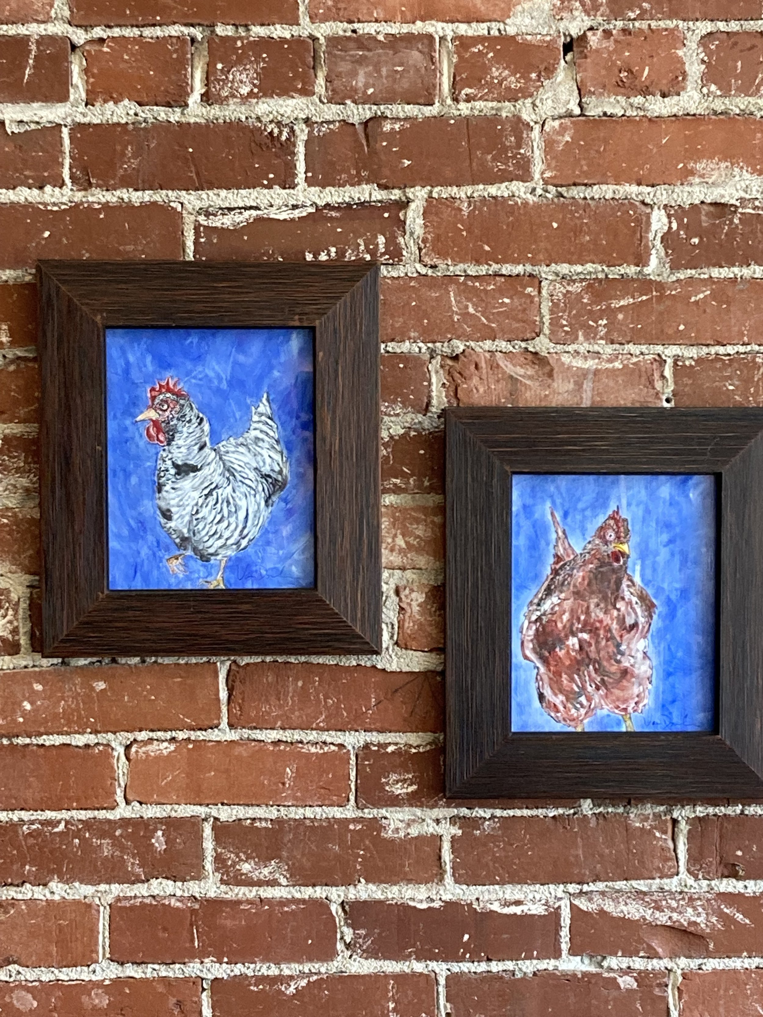 Hens in matching frames