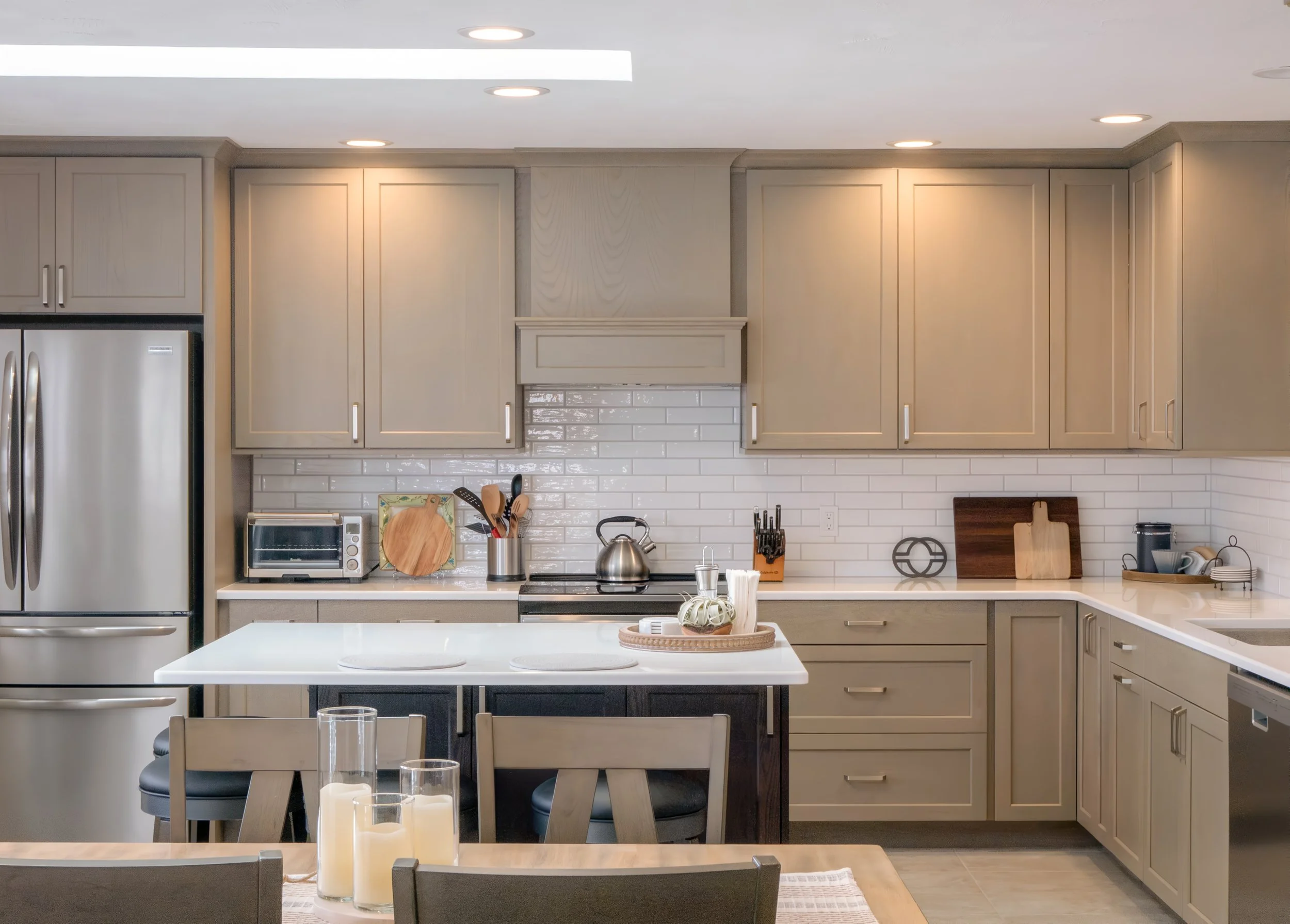 Modern Kitchen Remodel - Ealy Construction