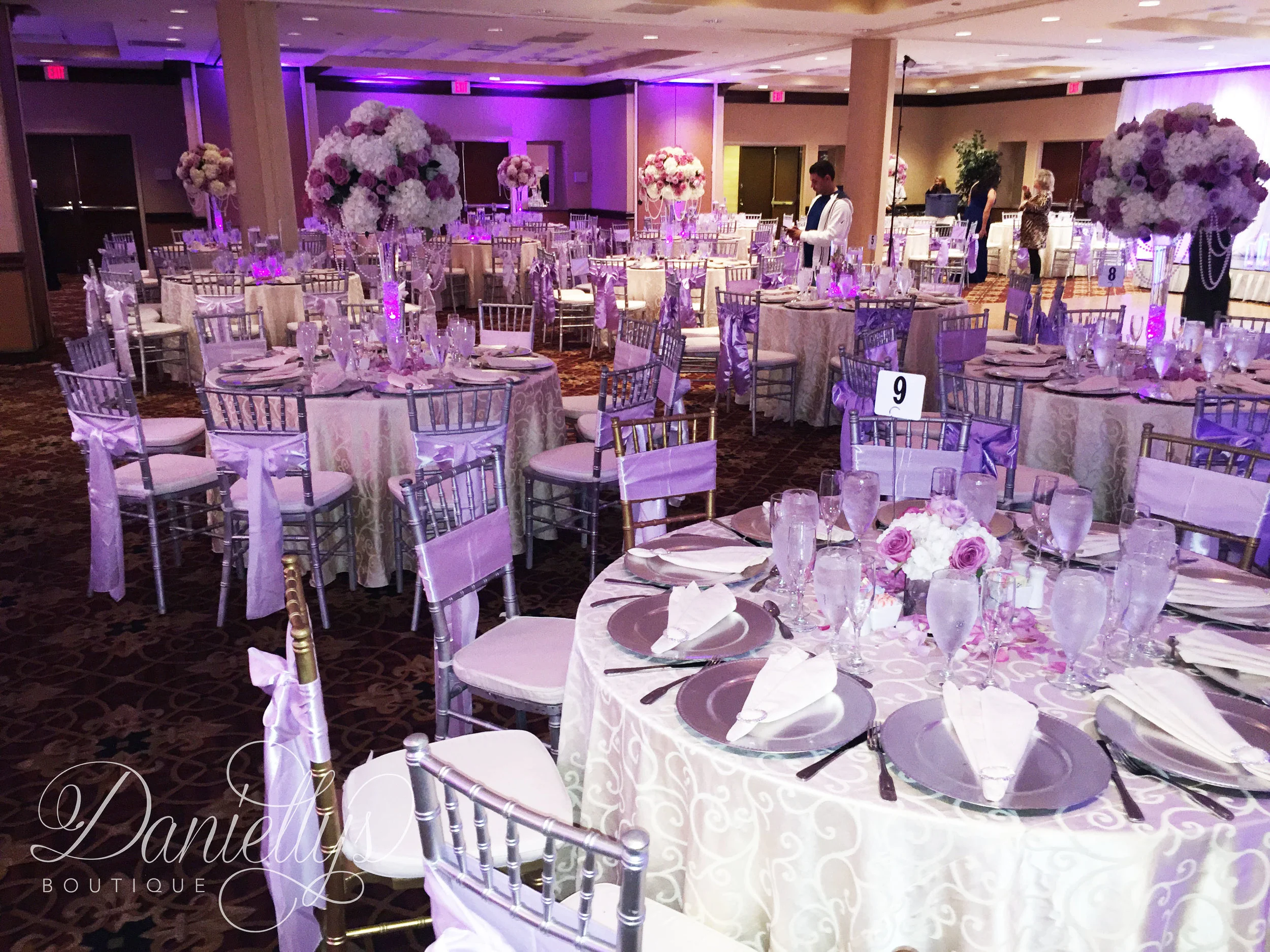Different Shades of Lilac Wedding Decor