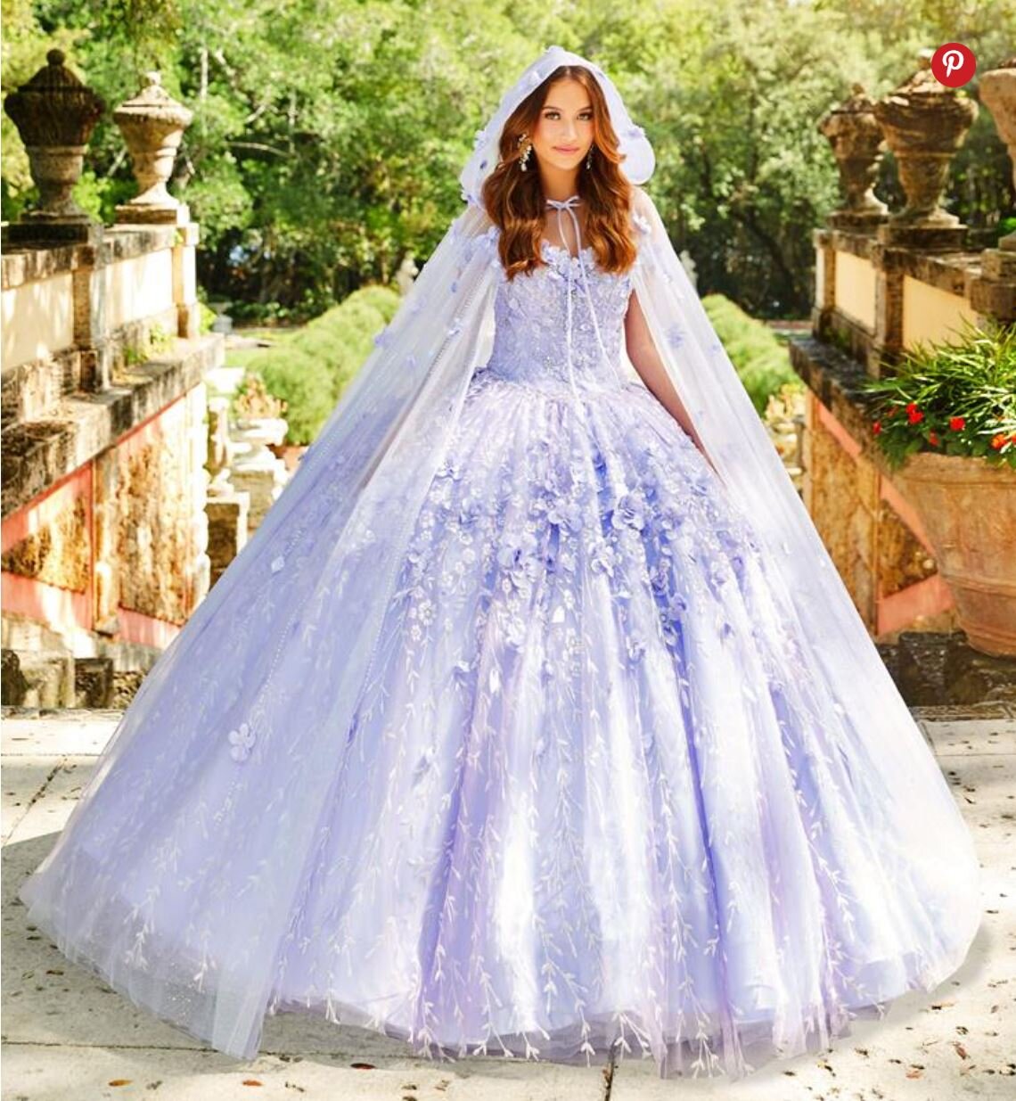 Quince dress with cape