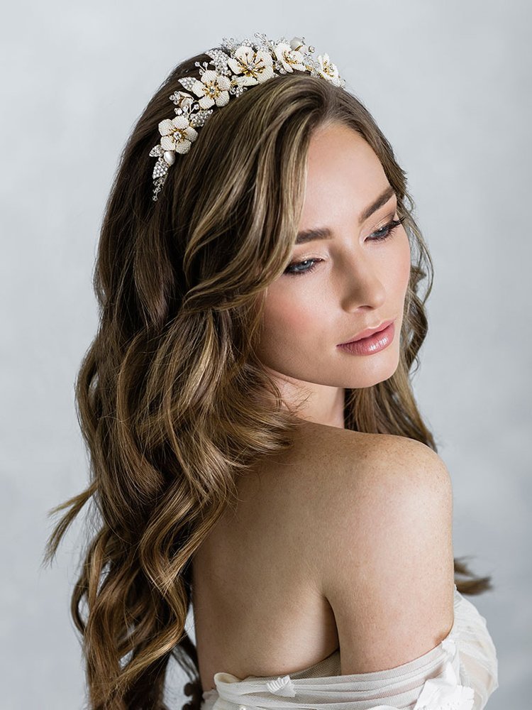 10 Easy Bridesmaid Hairstyles for Long Hair | Meraki Lane