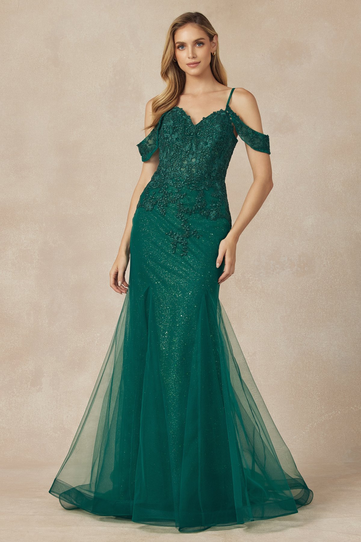 Emerald Green Long Sleeve Mermaid Prom Dress Beaded Tiered Pageant Gow –  Viniodress