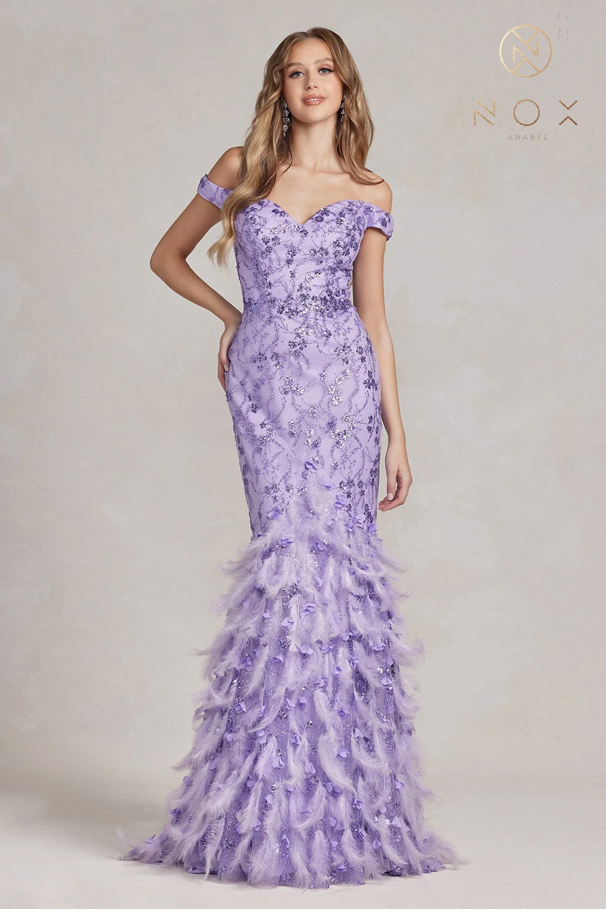 Enchanting Lilac Dress - Step into Luxury and Captivate the Crowd!