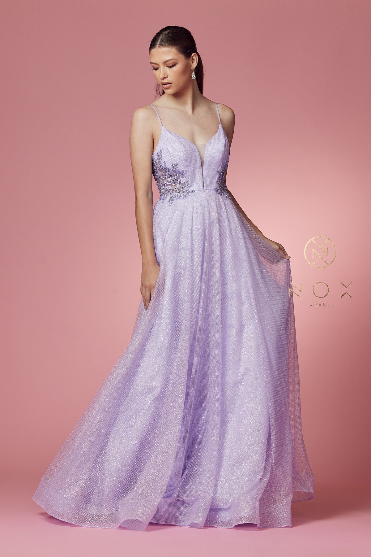 Enchanting Lilac Dress - Step into Luxury and Captivate the Crowd!