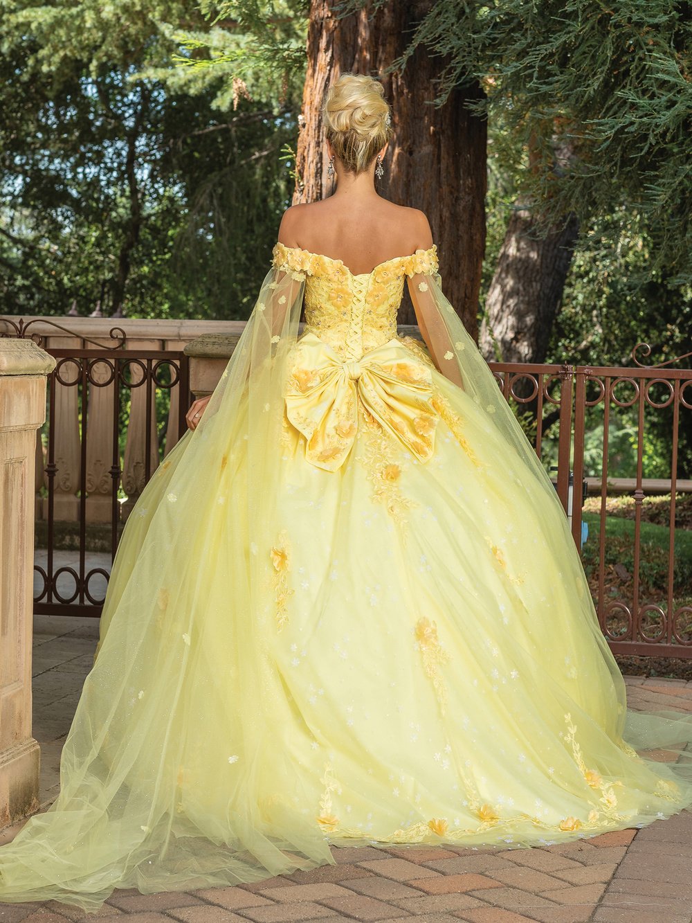 Cannes 2023: Aditi Rao Hydari radiates effortless style in yellow ruffled  ballgown​ | TOIPhotogallery