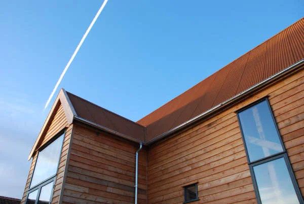 Christie Barn Midstray flypast.JPG