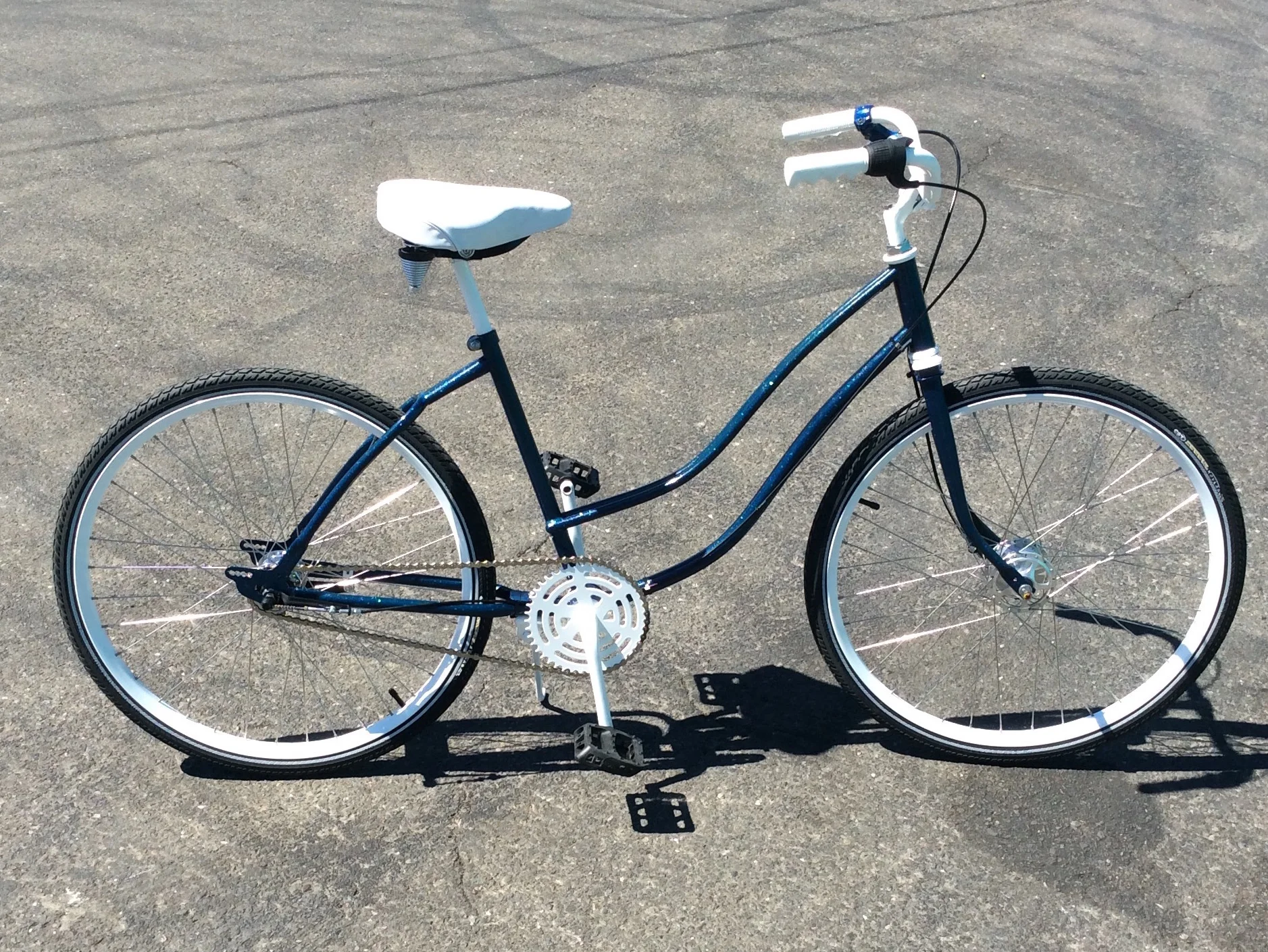  Fully restored 1958 Montgomery Ward lady's bicycle. 