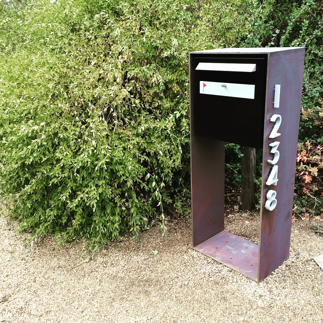 Custom Mailbox