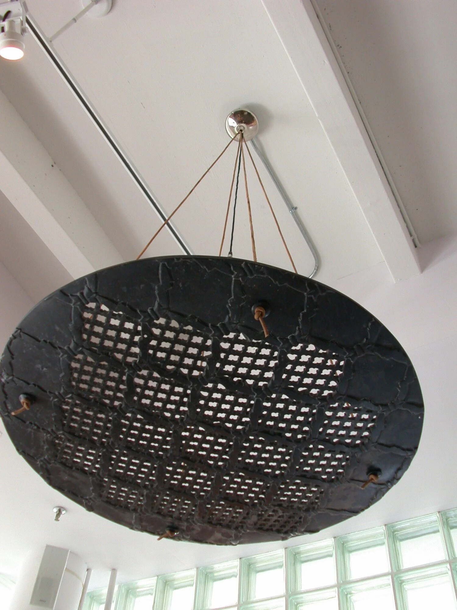 Black marble Vaisseau chandelier round_2.jpg